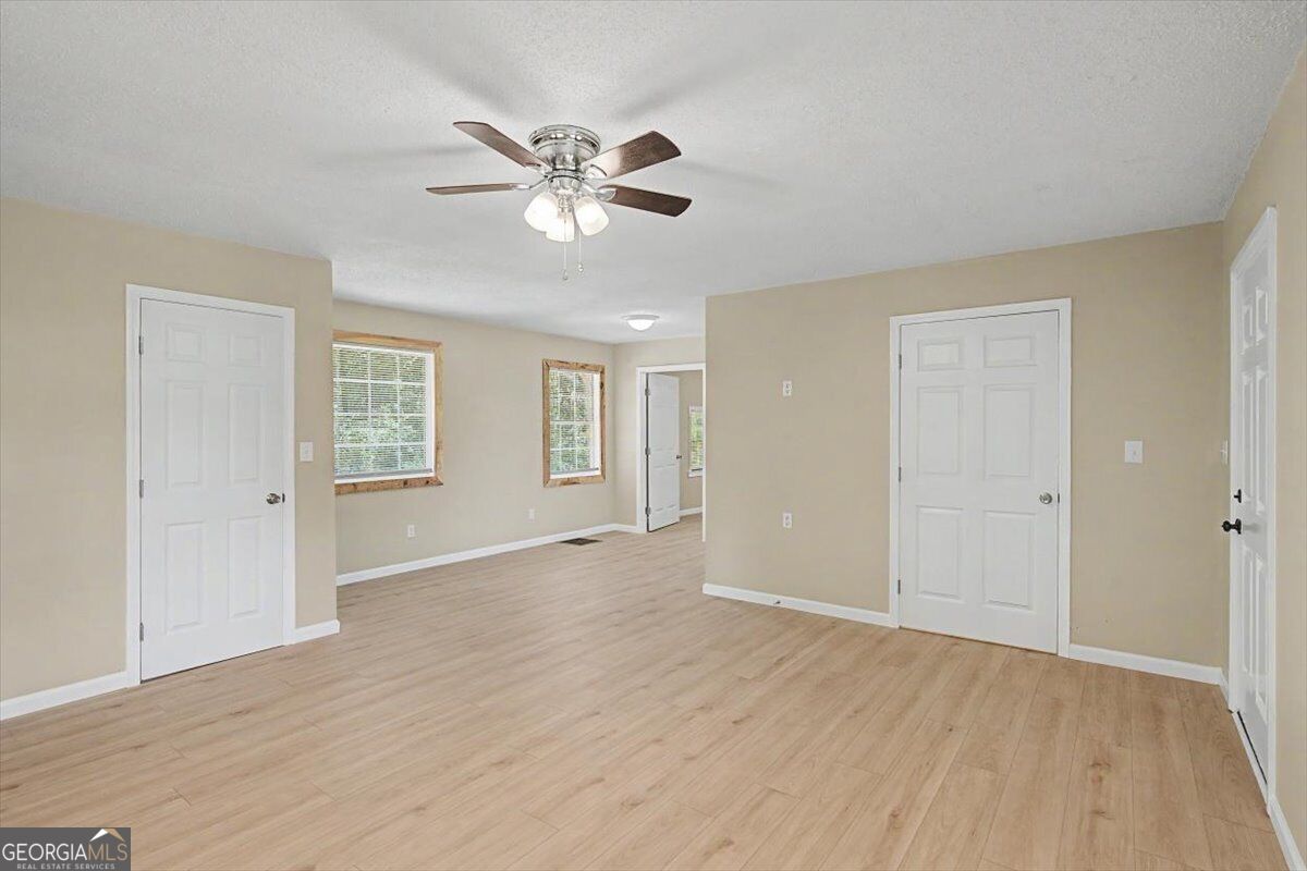 938 Mandeville Road Property Photo 16