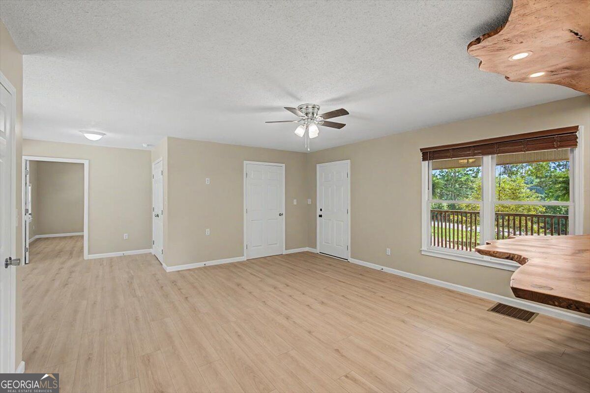 938 Mandeville Road Property Photo 17