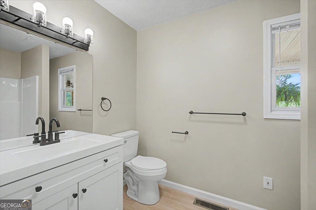 938 Mandeville Road Property Photo 33