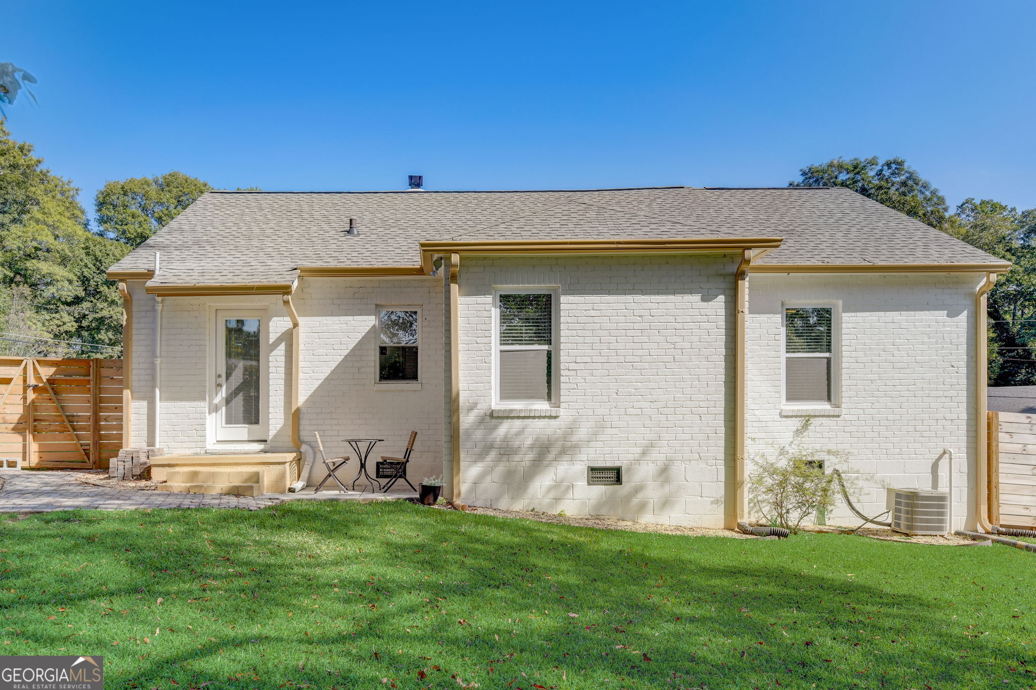 711 Campbell Circle Property Photo 17