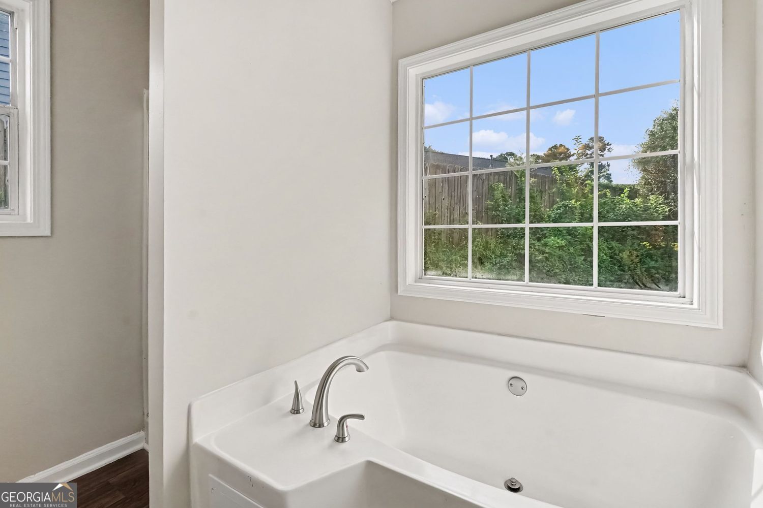 740 Chatham Park Drive Property Photo 11