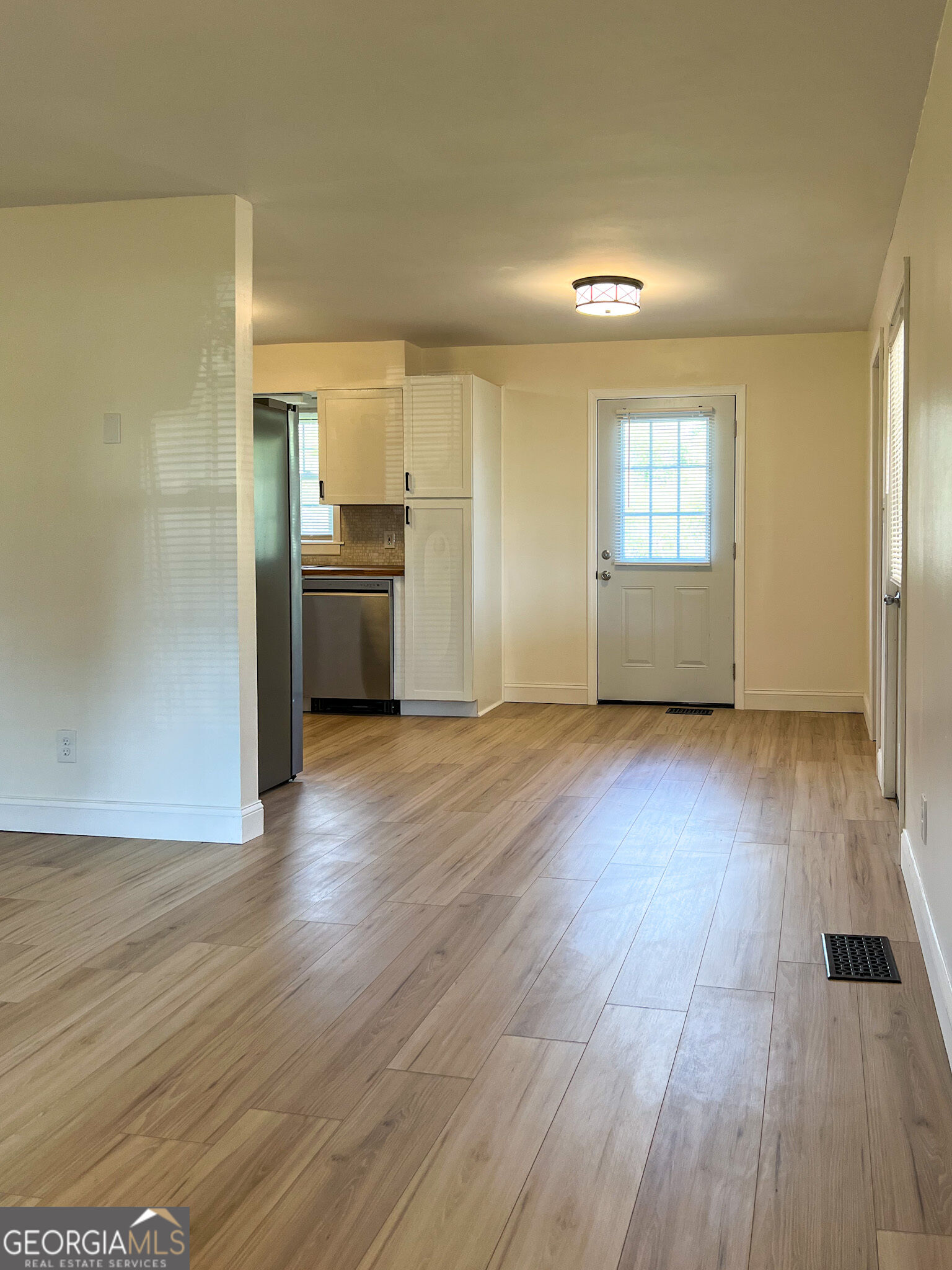 5028 Clarks Bridge Road Property Photo 10