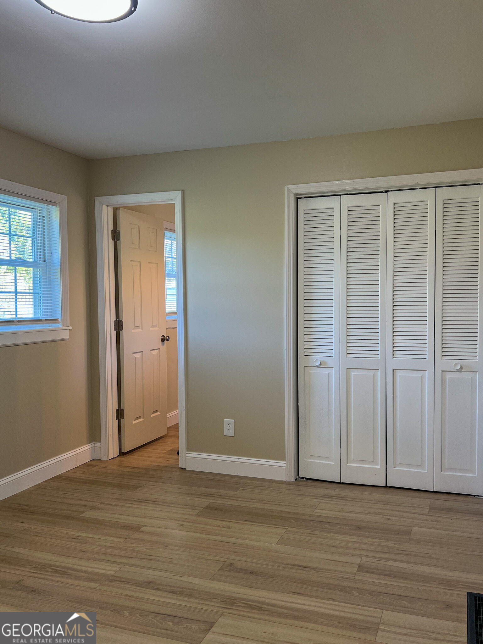 5028 Clarks Bridge Road Property Photo 13