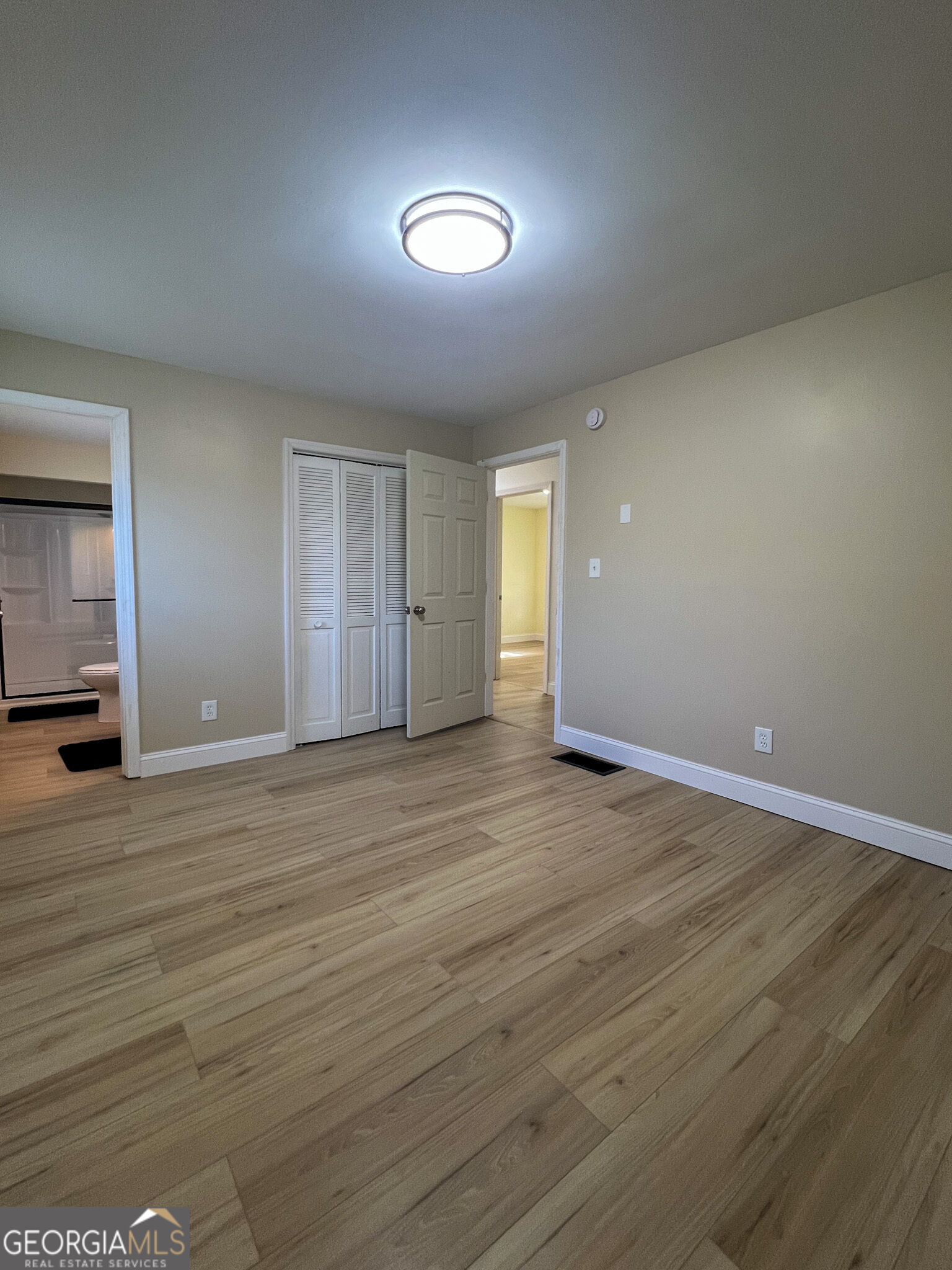5028 Clarks Bridge Road Property Photo 15