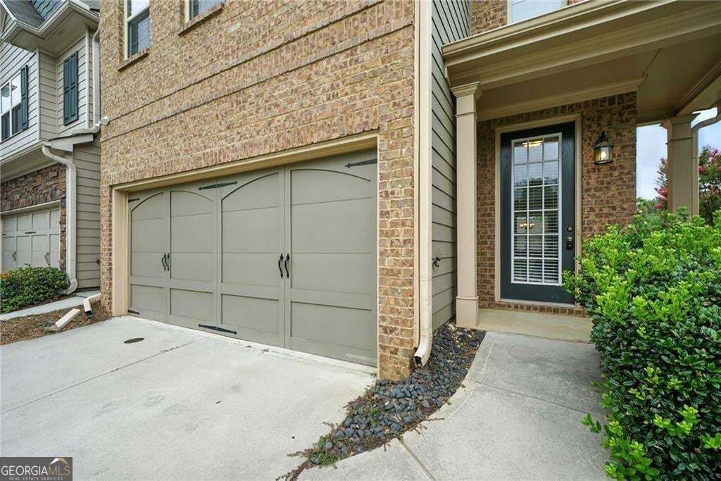 2408 Chancery Mill Lane Property Photo 3