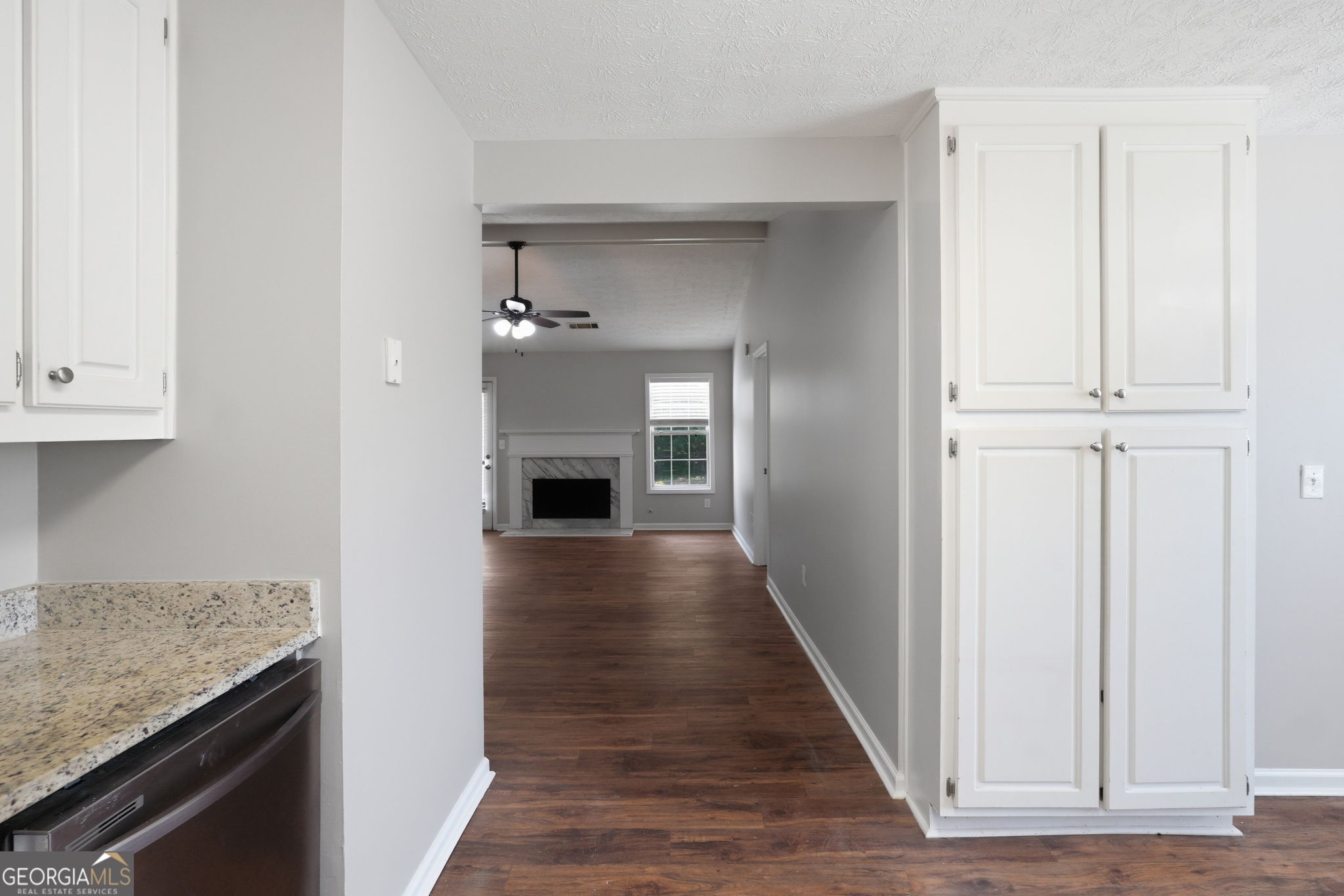 114 Harper Way Property Photo 3