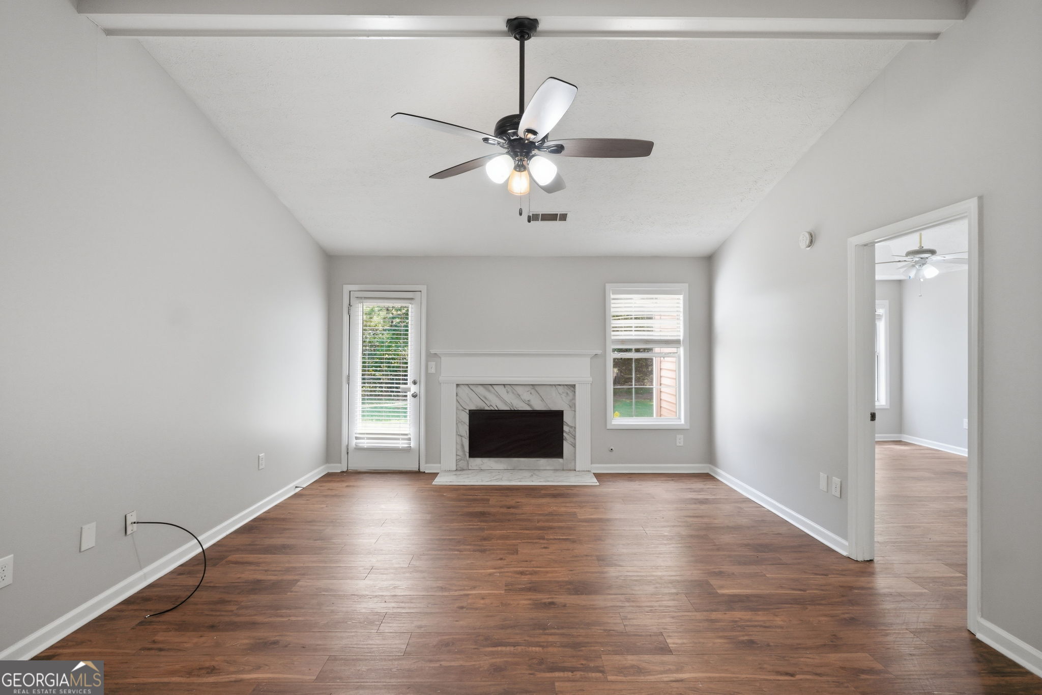 114 Harper Way Property Photo 4