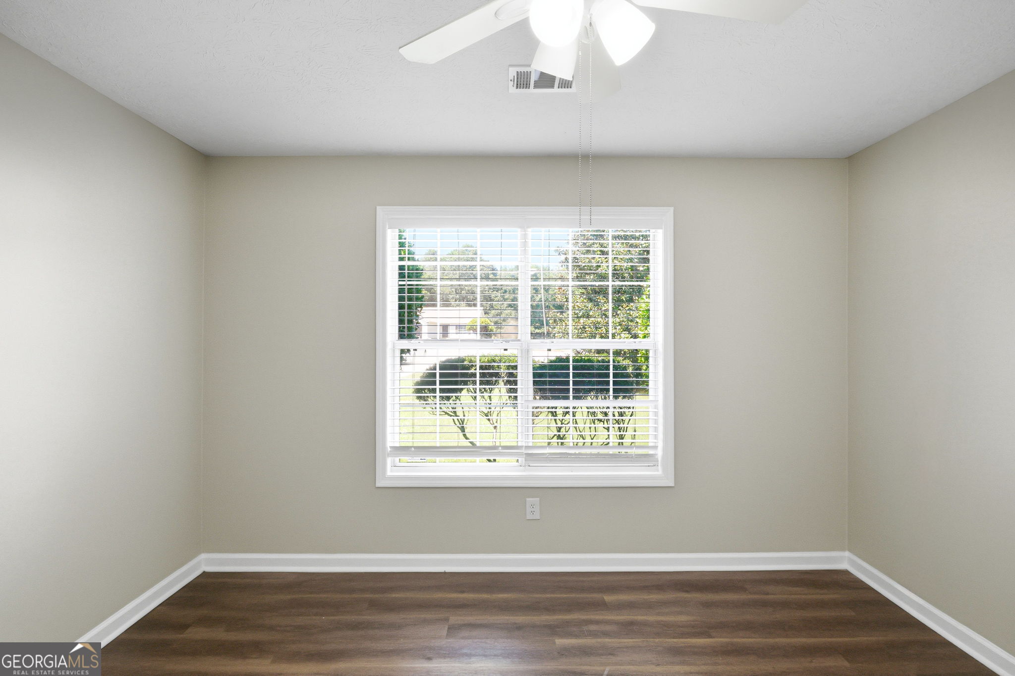 114 Harper Way Property Photo 8