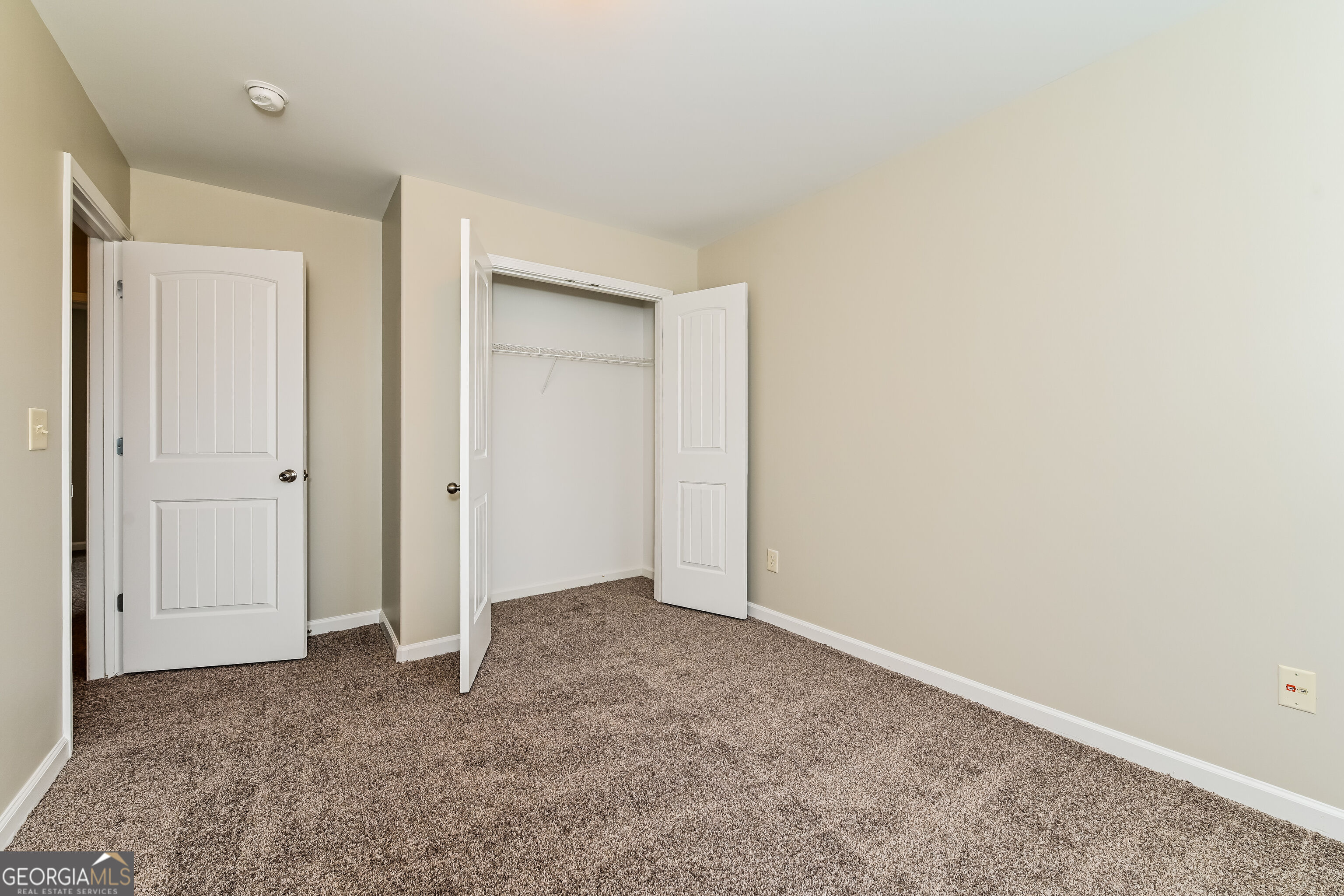 633 Stevens Place Property Photo 9