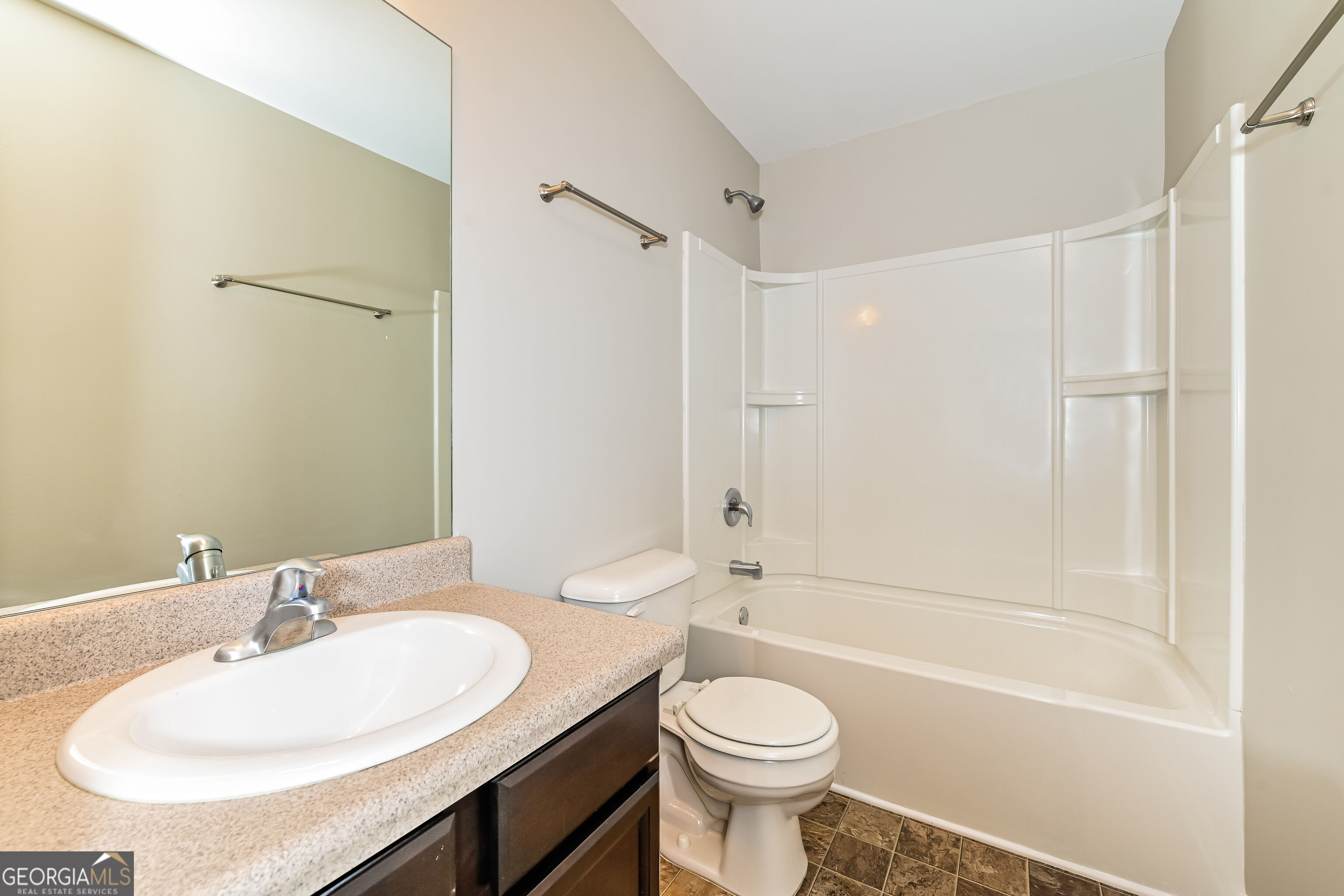 633 Stevens Place Property Photo 14