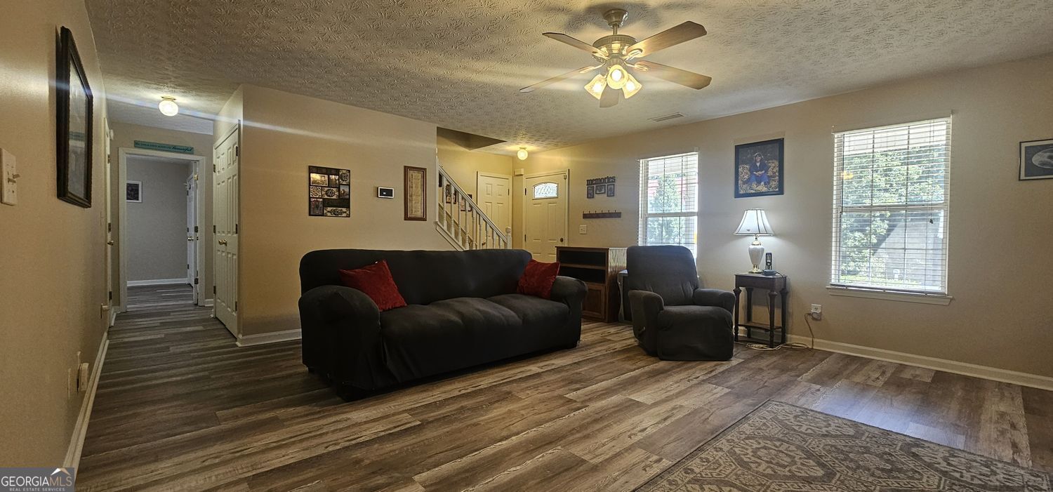 661 Michael Circle Property Photo 4