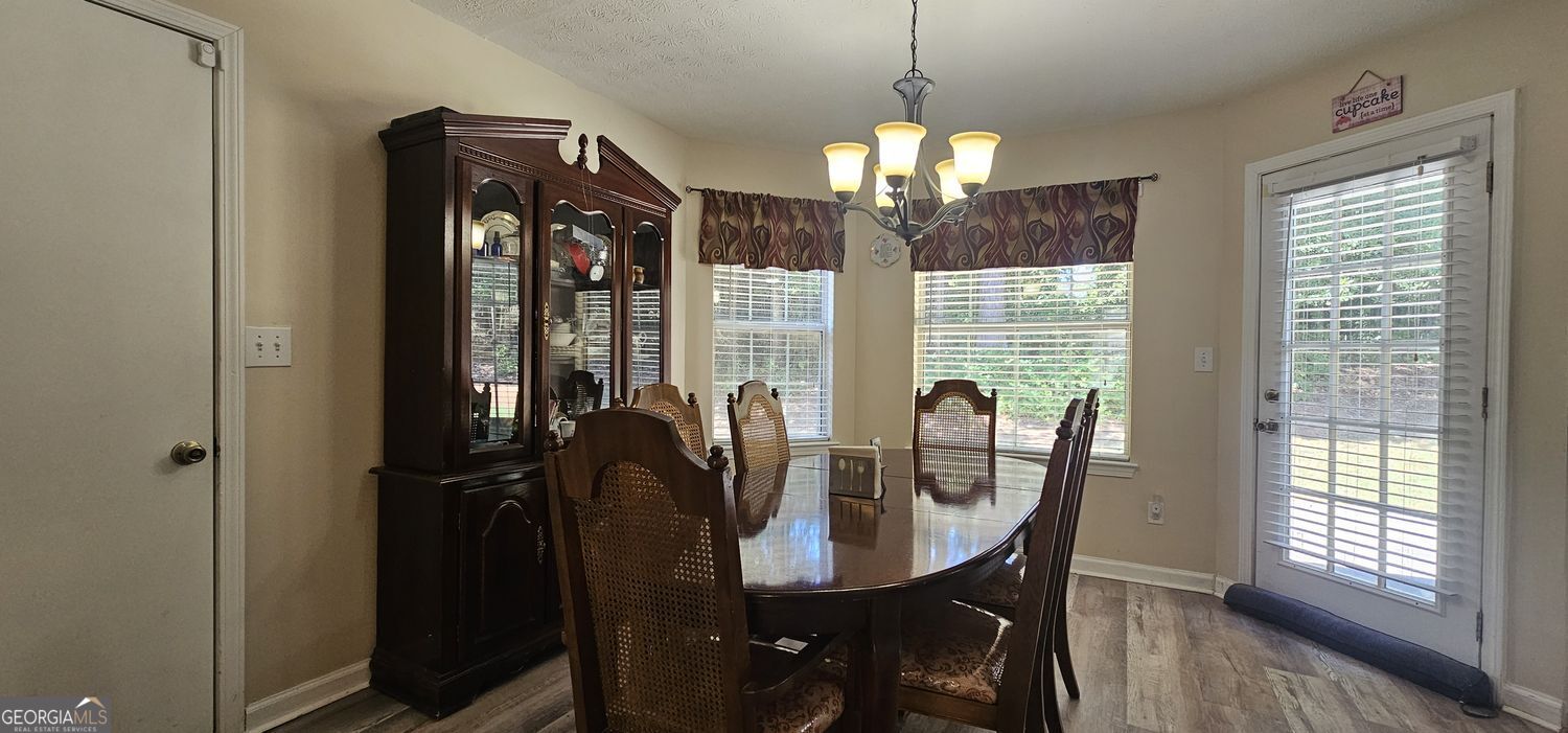 661 Michael Circle Property Photo 6