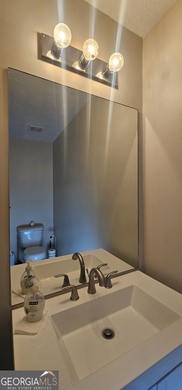 661 Michael Circle Property Photo 13