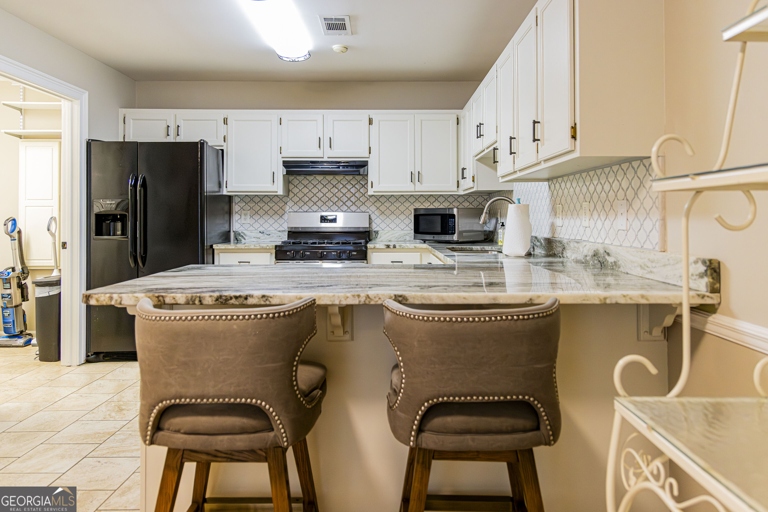 2 Robin St # 5 Property Photo 13