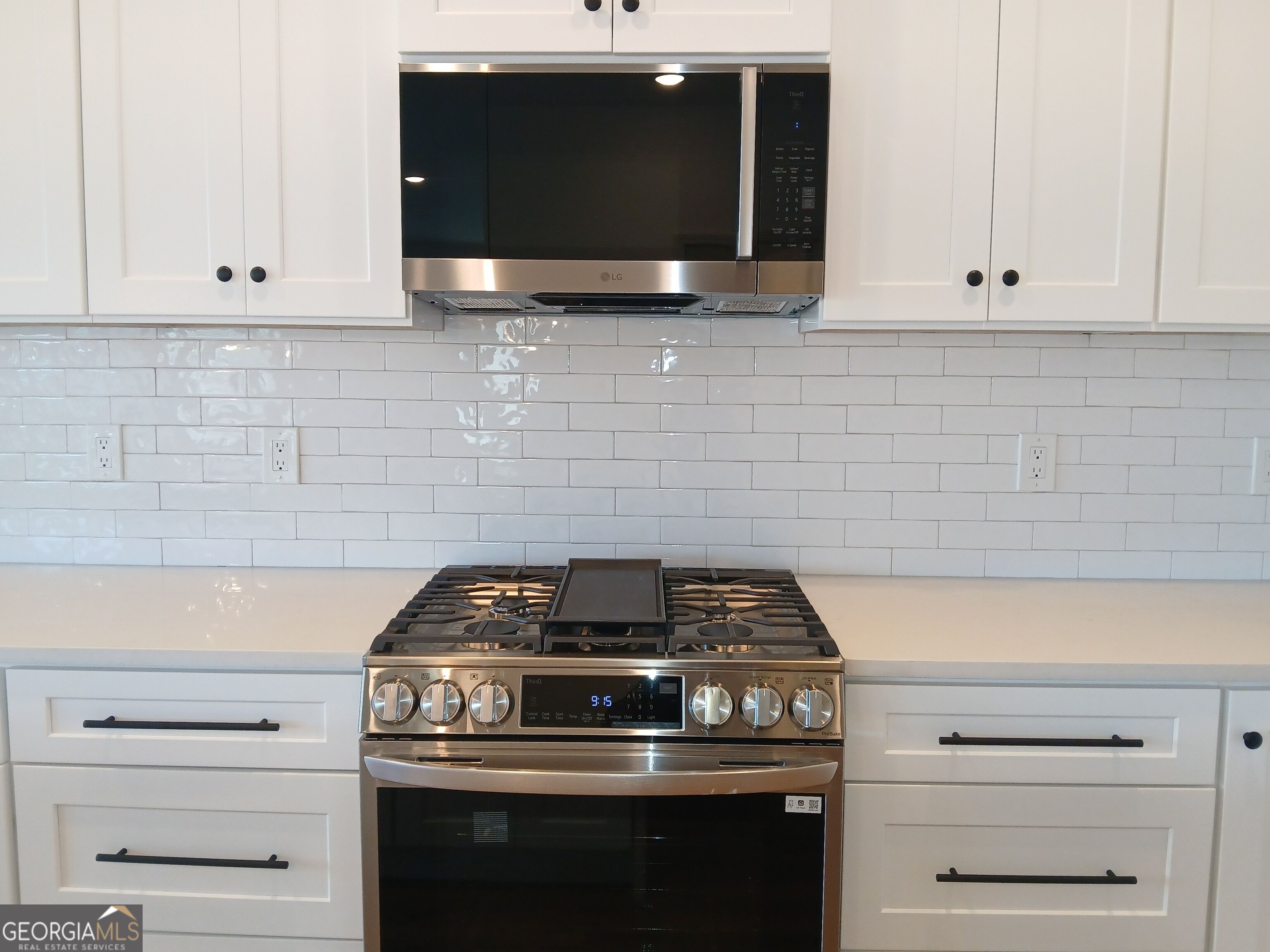 245 Lakeview Drive Property Photo 9