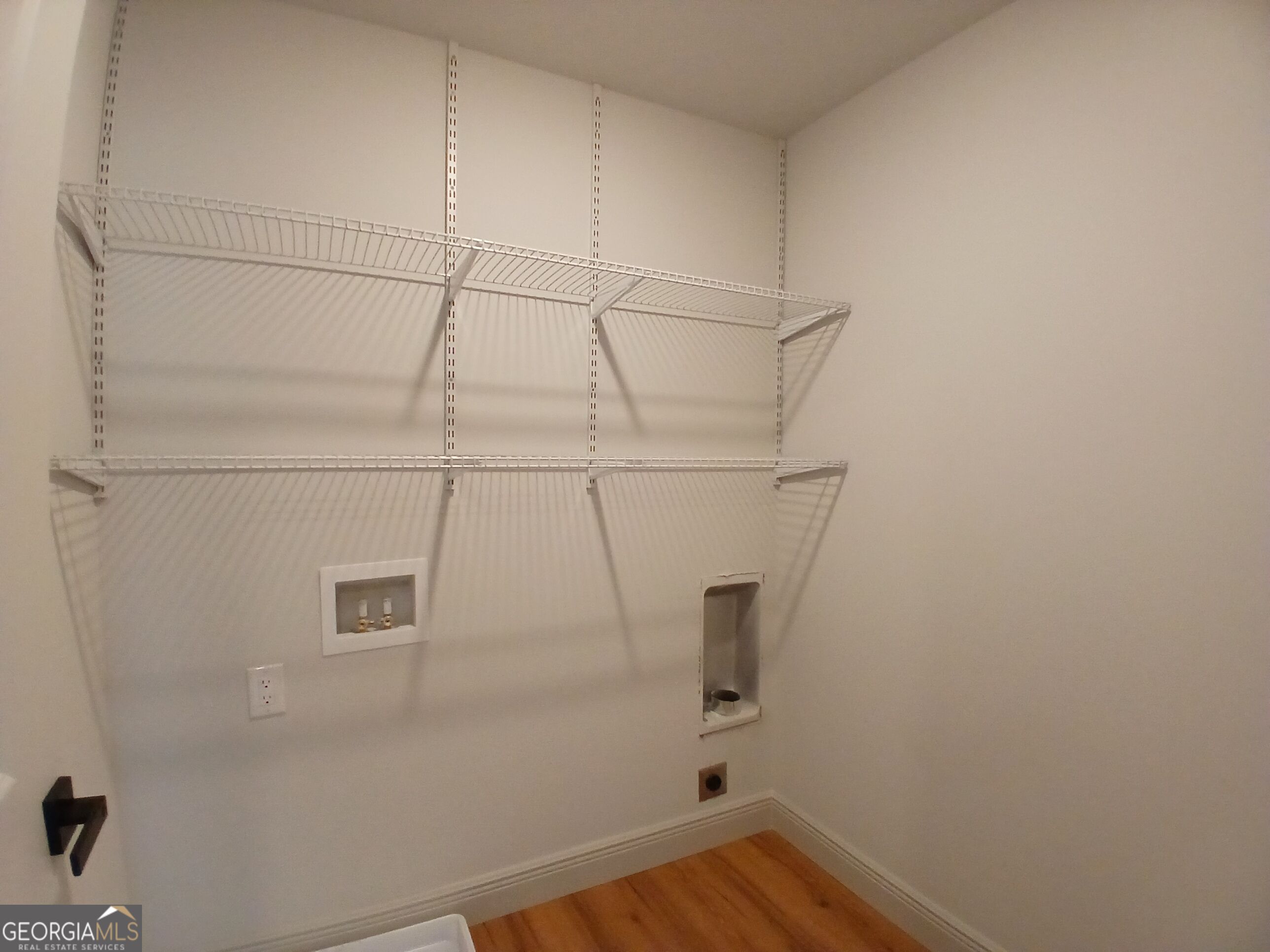 245 Lakeview Drive Property Photo 12