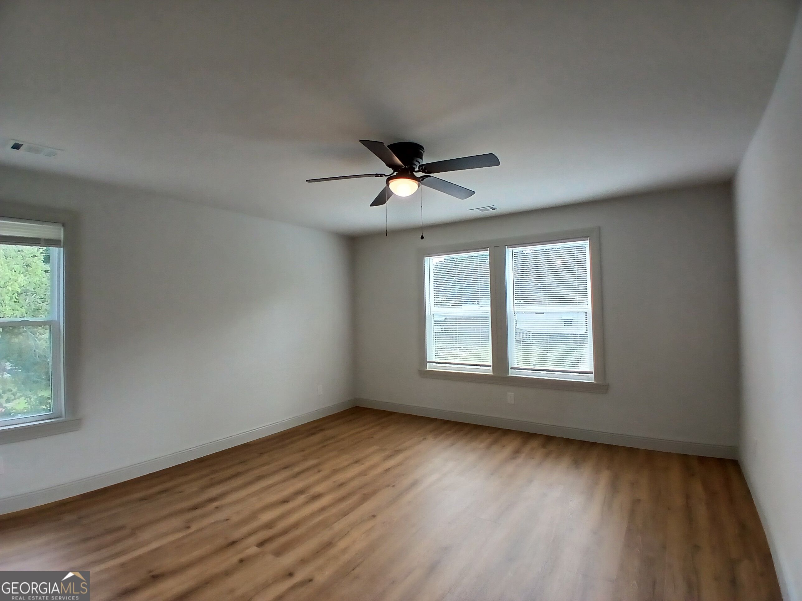 245 Lakeview Drive Property Photo 15