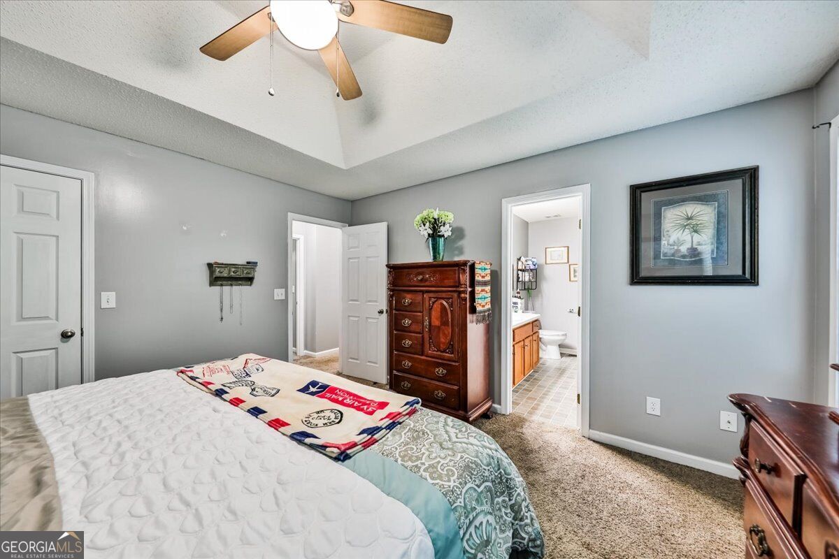 401 Winding Valley Dr. Property Photo 22