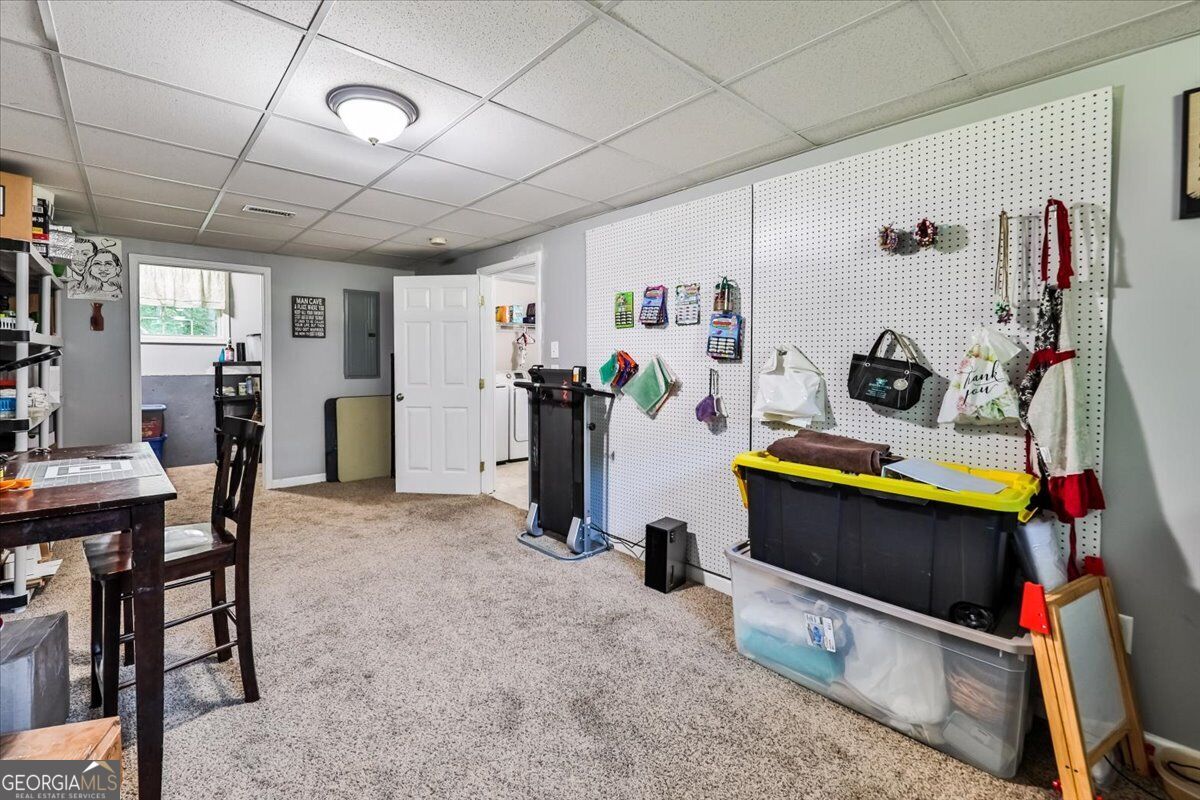 401 Winding Valley Dr. Property Photo 31