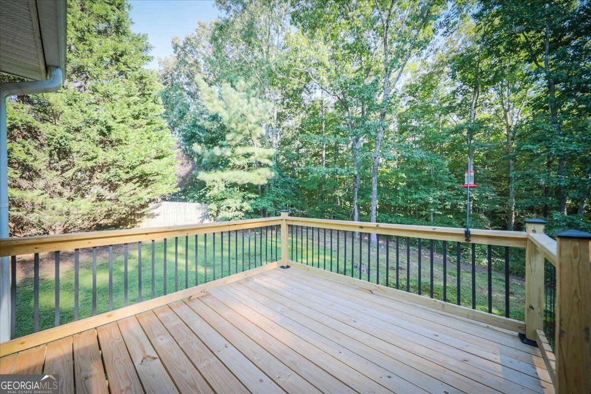 401 Winding Valley Dr. Property Photo 36