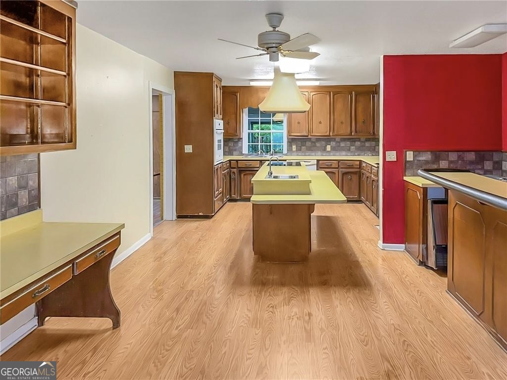 801 S Gordon Avenue Property Photo 14