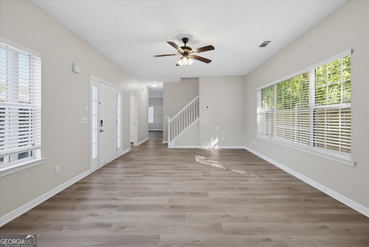 4060 Robin Circle Property Photo 7