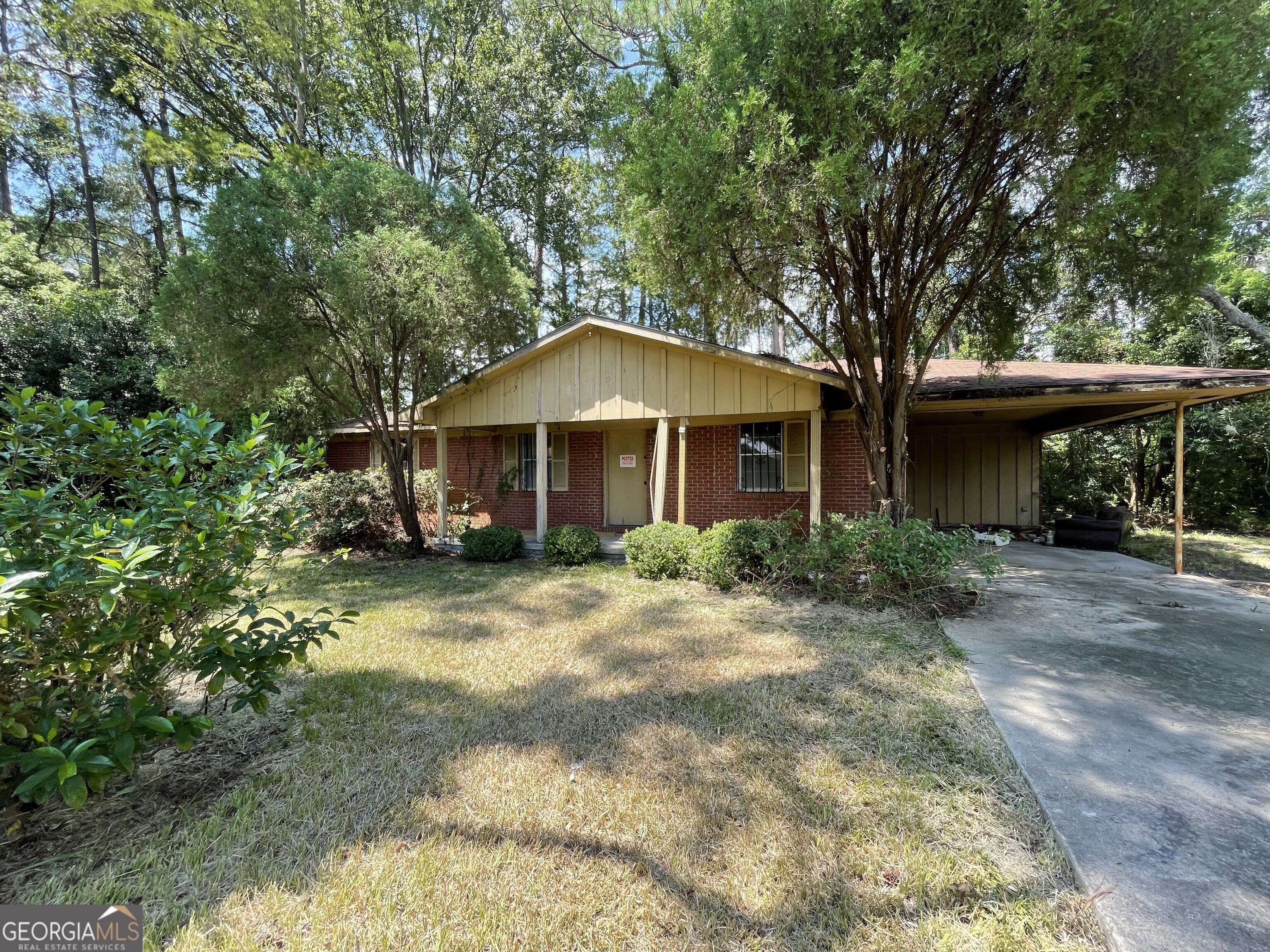 223 Suburban Drive Property Photo 1
