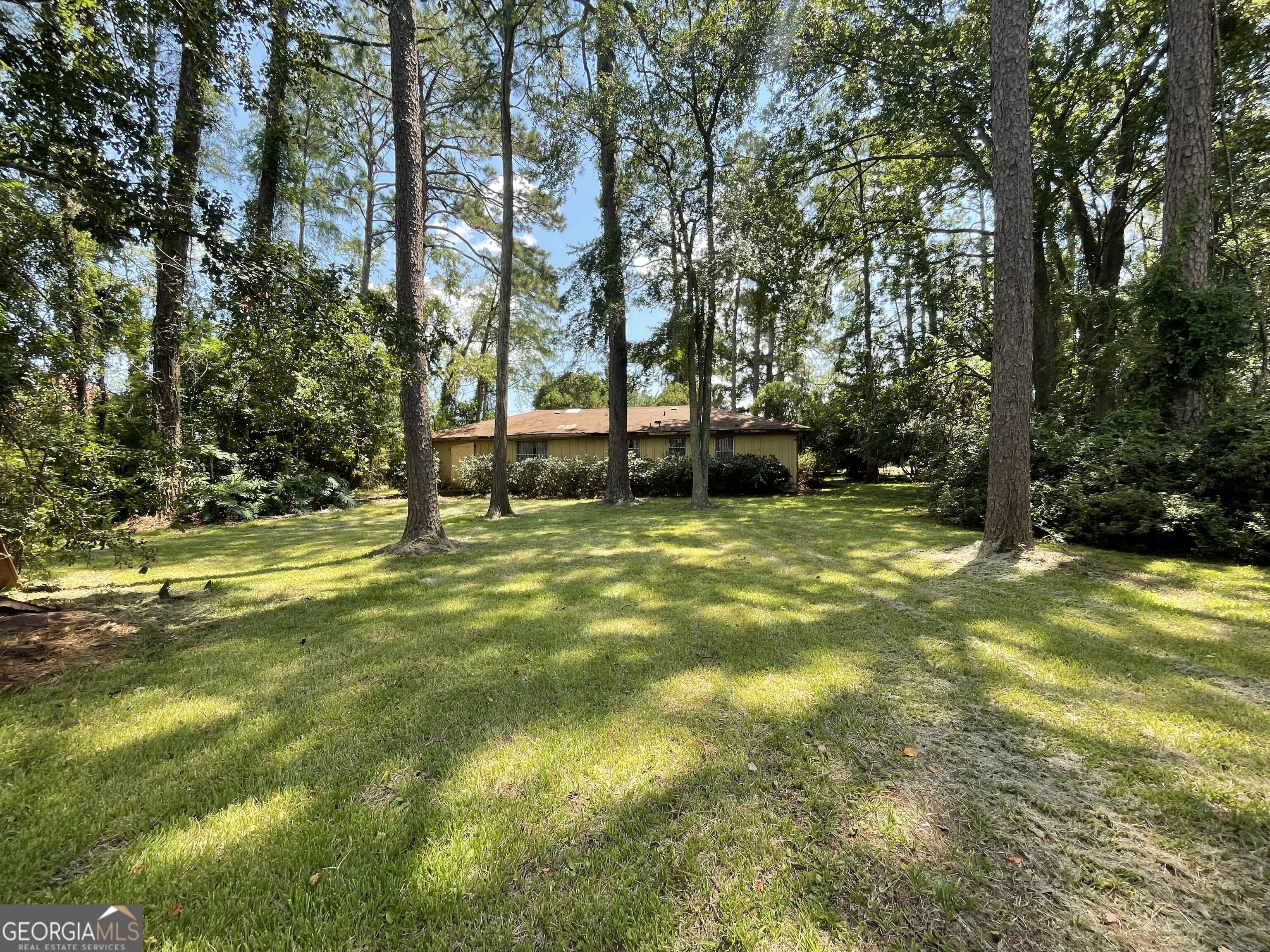 223 Suburban Drive Property Photo 8
