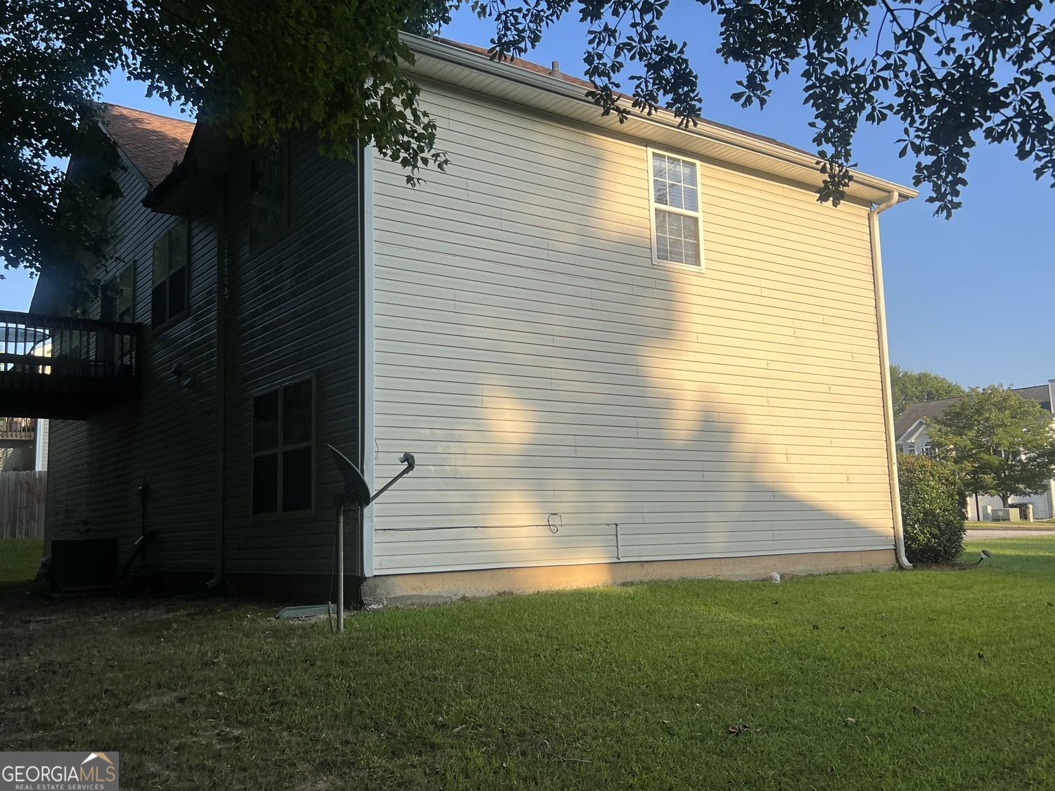7247 Cedar Forest Drive Property Photo 4