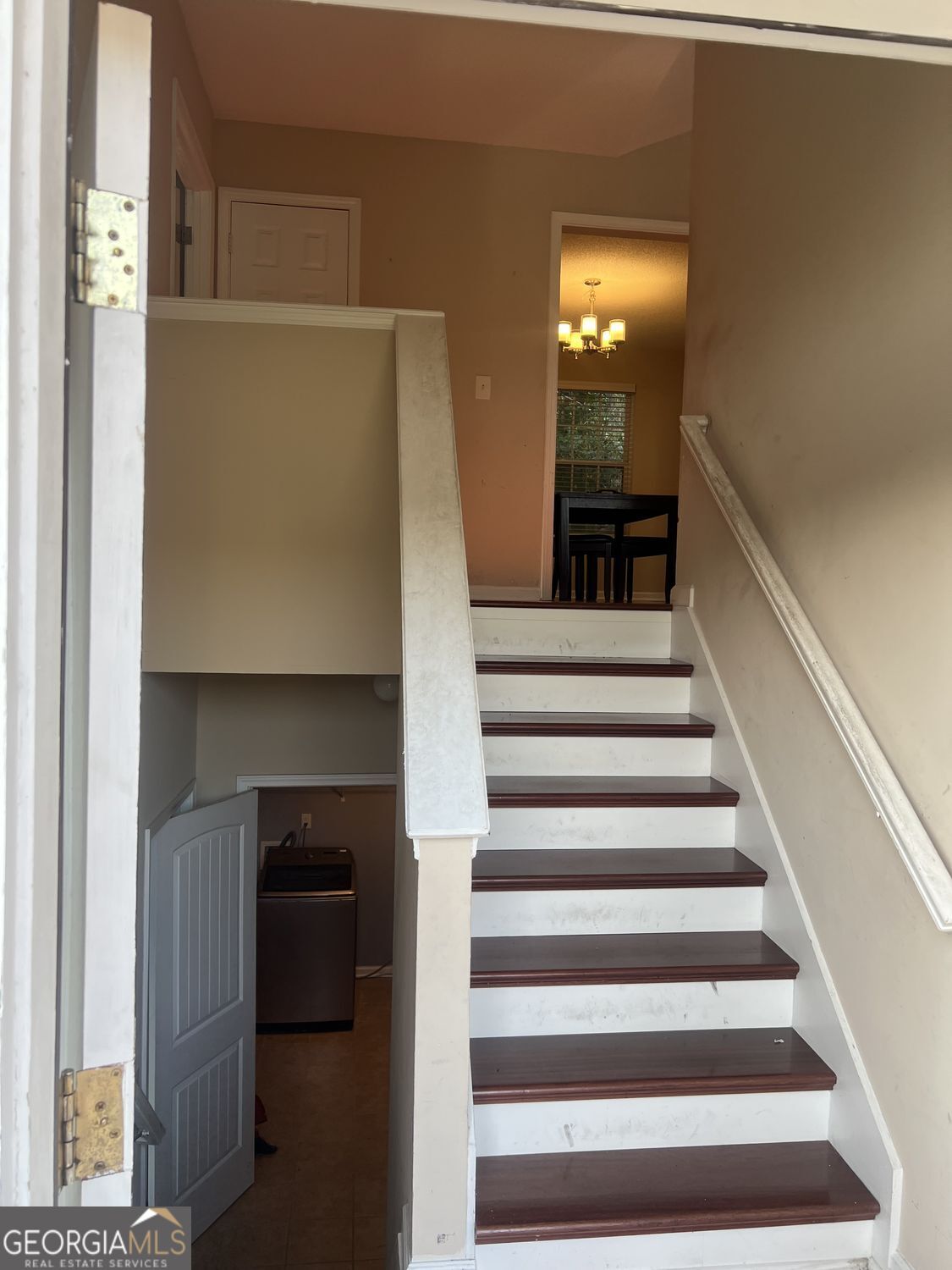 7247 Cedar Forest Drive Property Photo 5