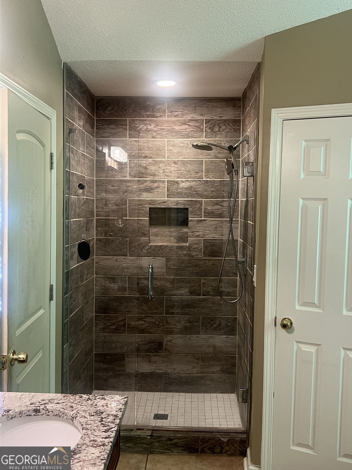 7247 Cedar Forest Drive Property Photo 26