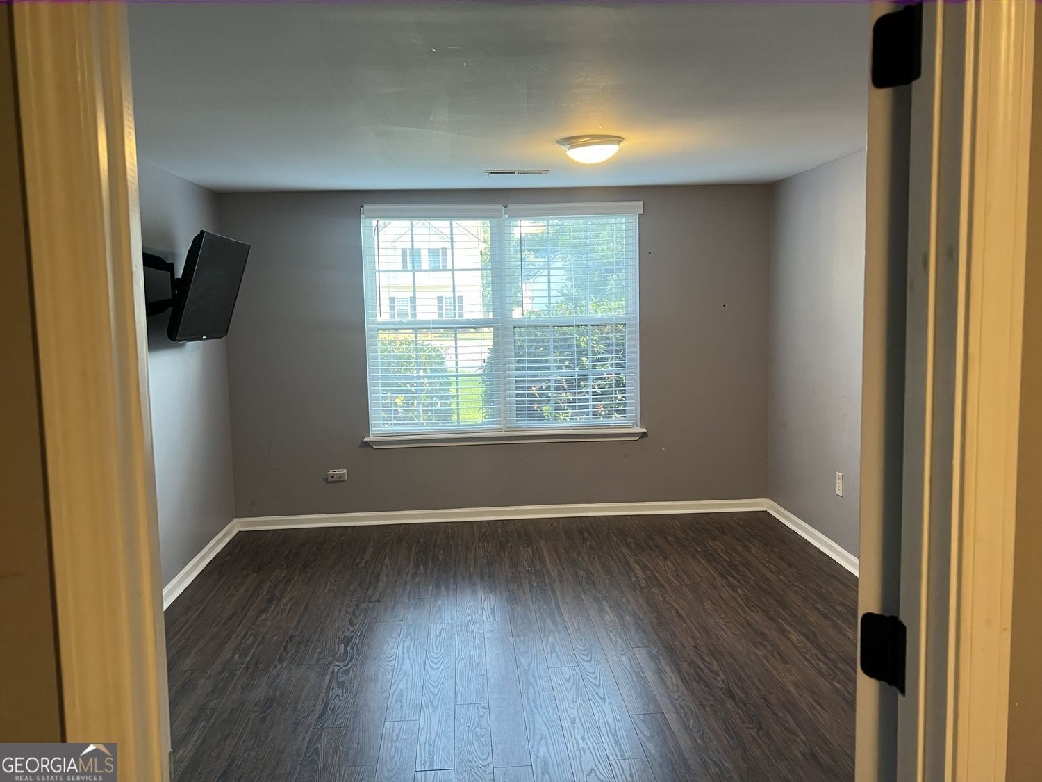 7247 Cedar Forest Drive Property Photo 35