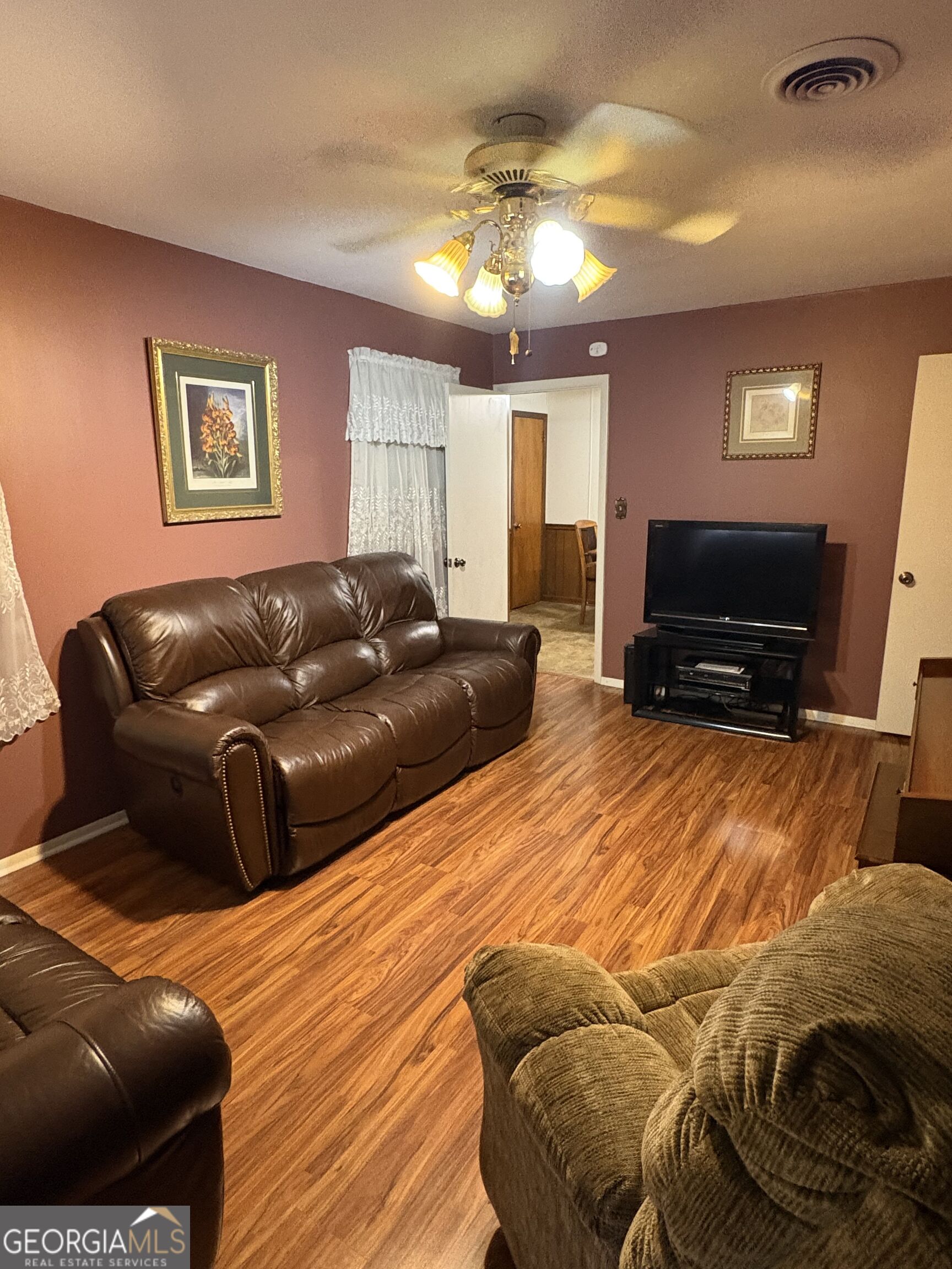 3000 15th Avenue Property Photo 4