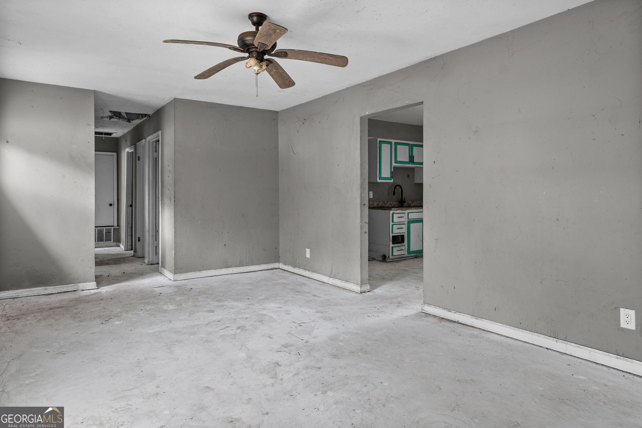 504 Snowfall Terrace Property Photo 9