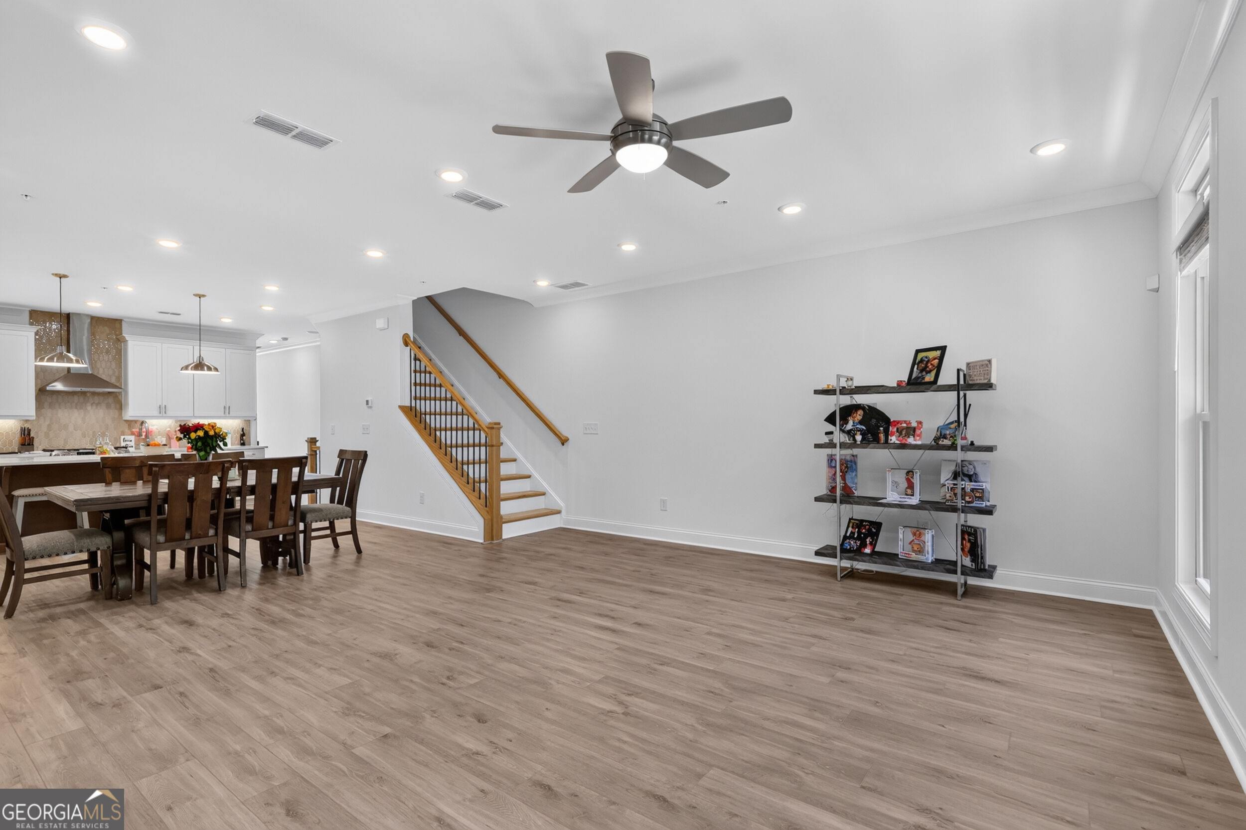 340 Olmstead Way Property Photo 11