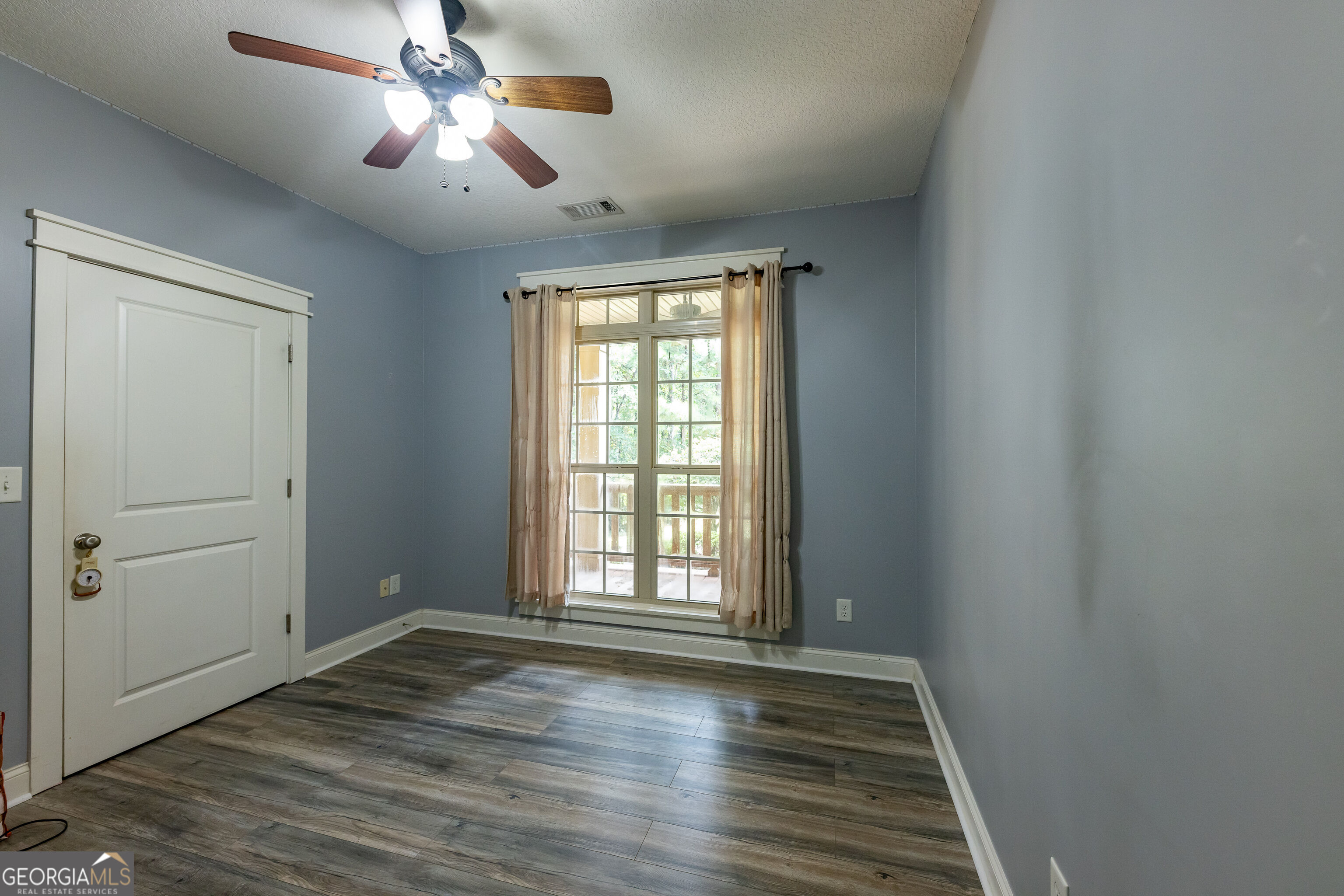 405 Barouche Drive Property Photo 24