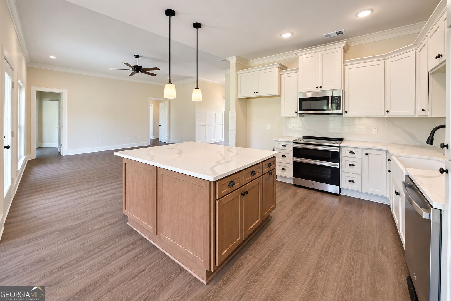 202 Bald Cypress Court Property Photo 5