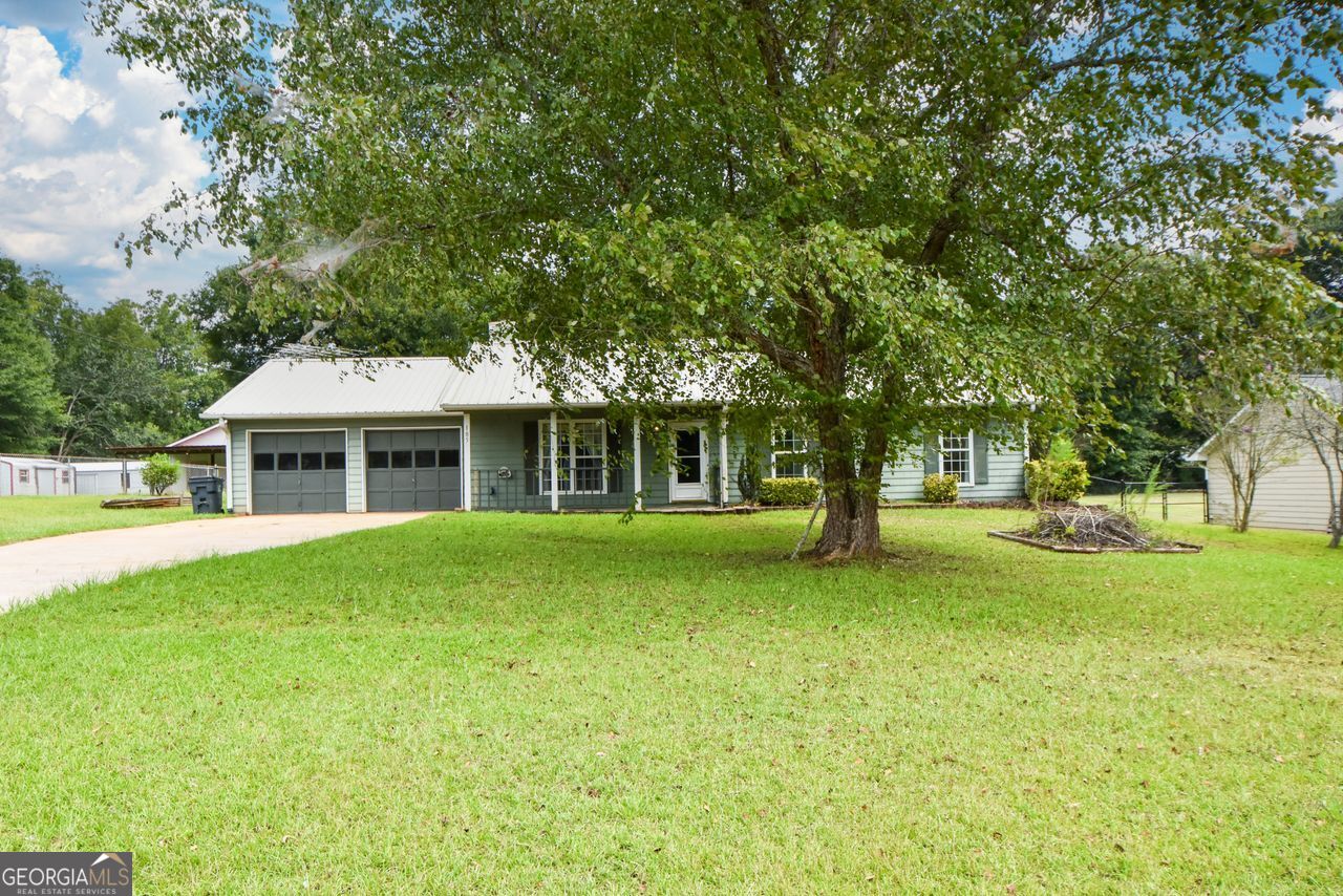105 Gwenellen Drive Property Photo 4