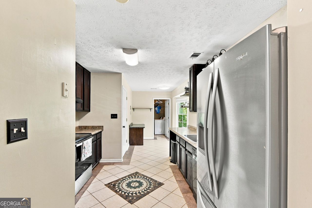 105 Gwenellen Drive Property Photo 15