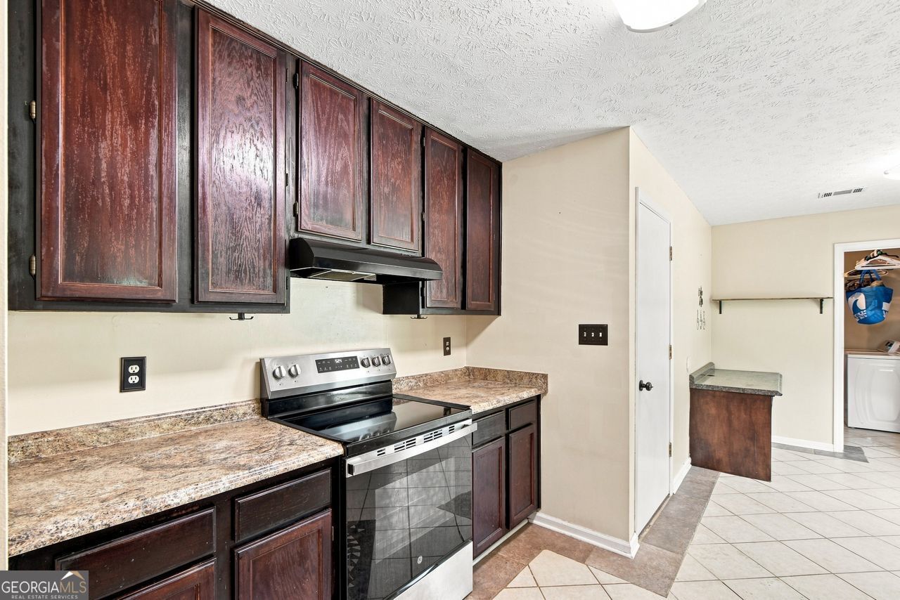 105 Gwenellen Drive Property Photo 16