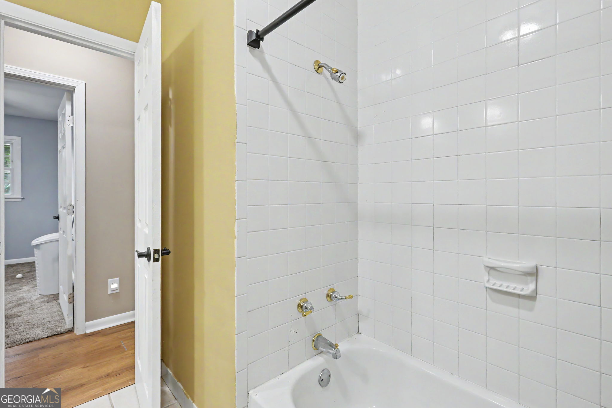 692 Allen Anderson Road Property Photo 16