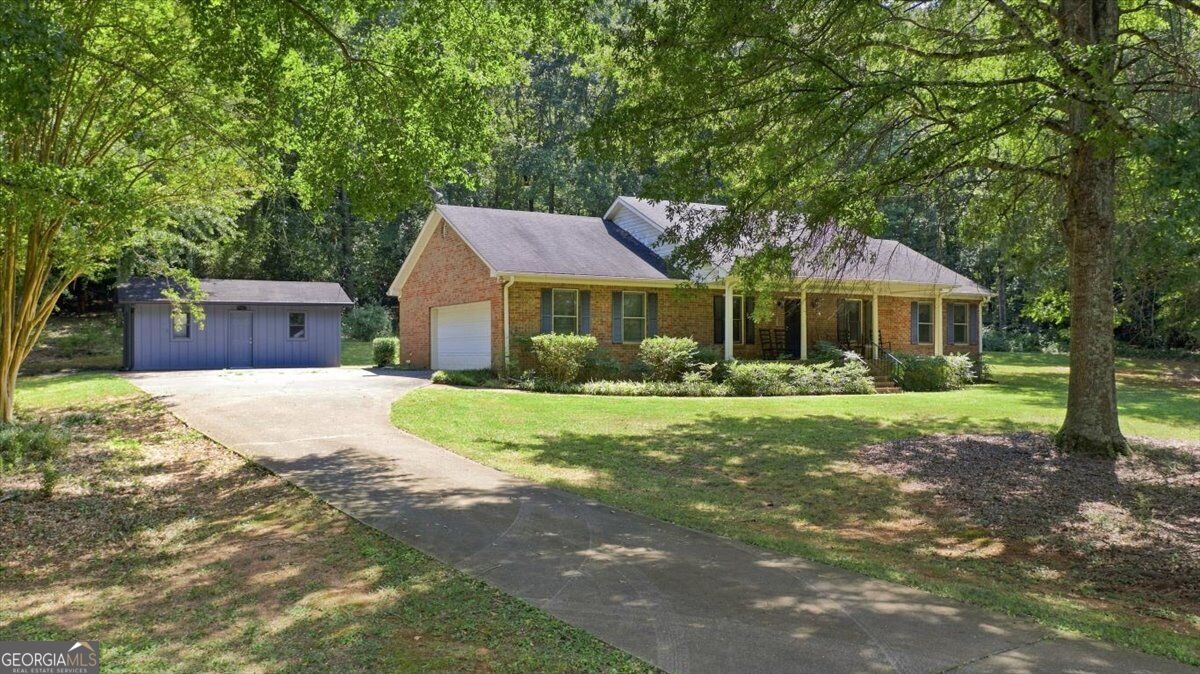 7397 Cave Spring Road Sw Property Photo 1
