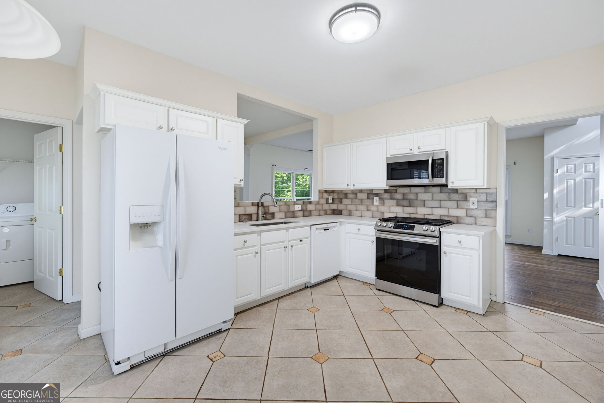 2599 Alvecot Circle Se Property Photo 9