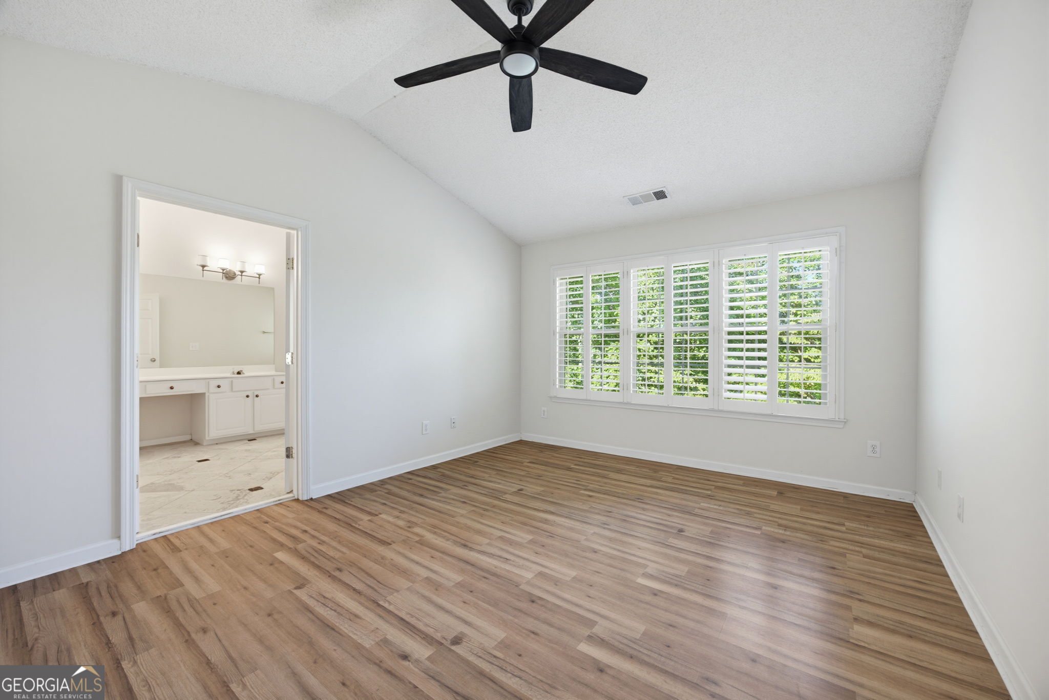 2599 Alvecot Circle Se Property Photo 15