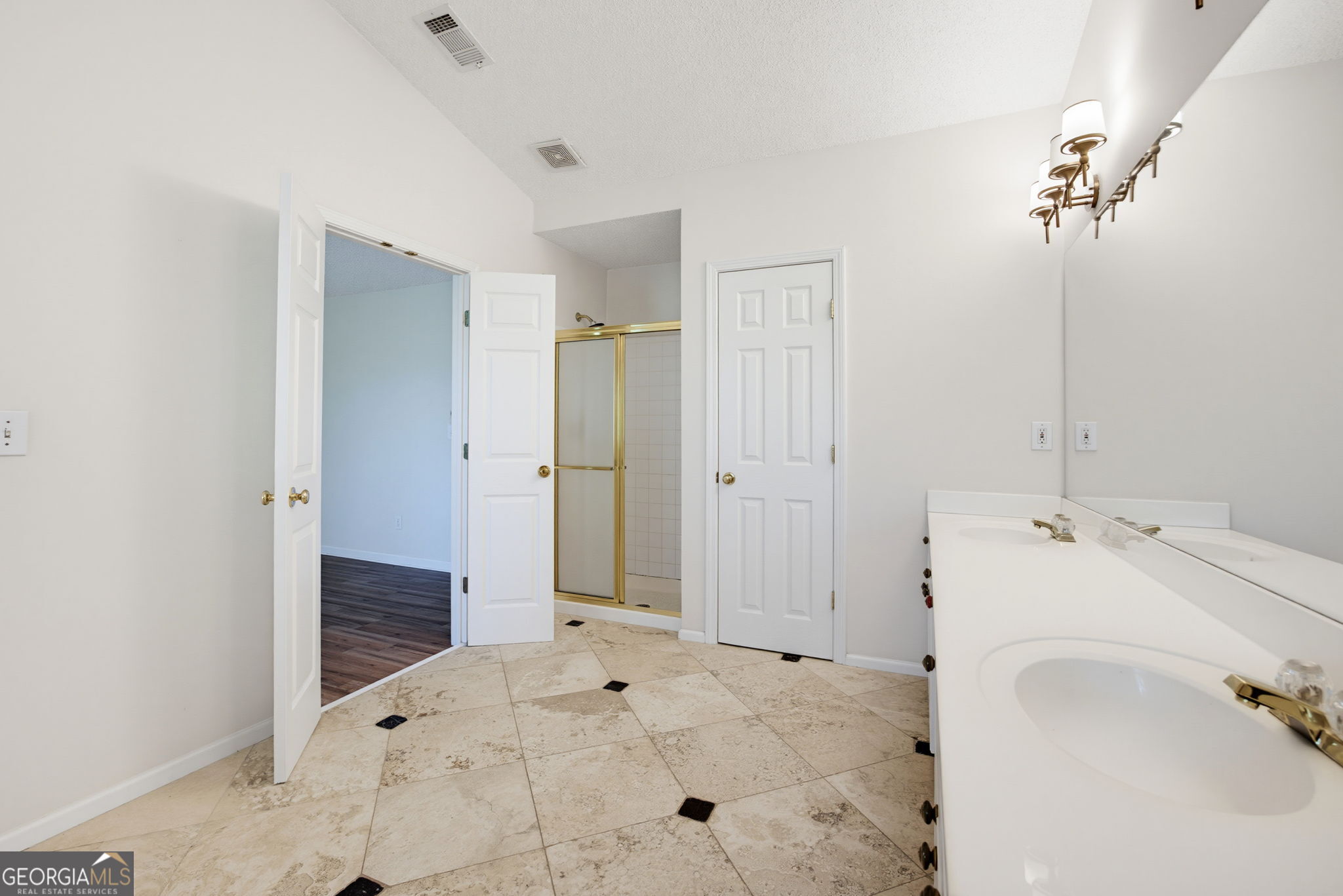 2599 Alvecot Circle Se Property Photo 17