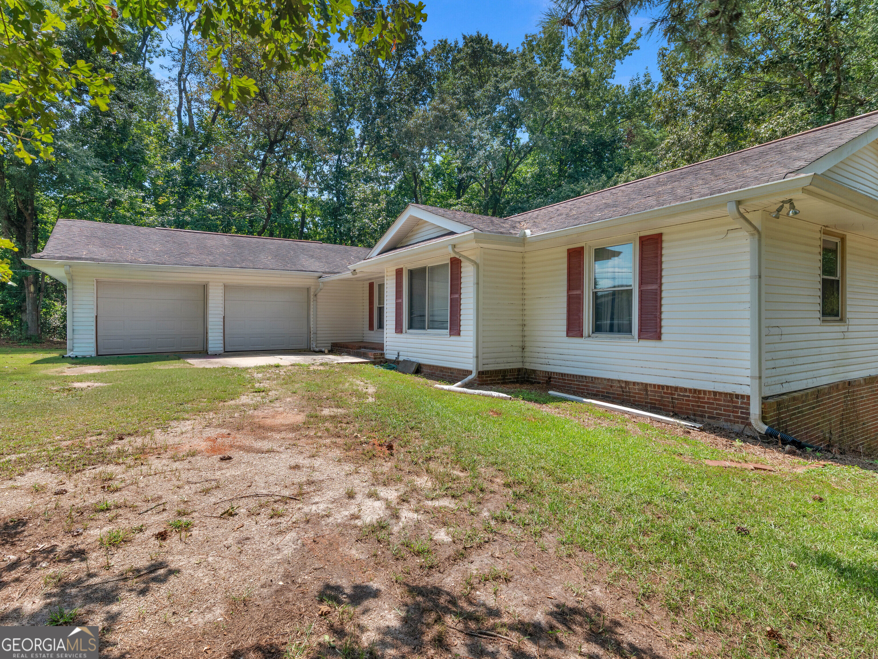 411 Moseley Drive Property Photo 1