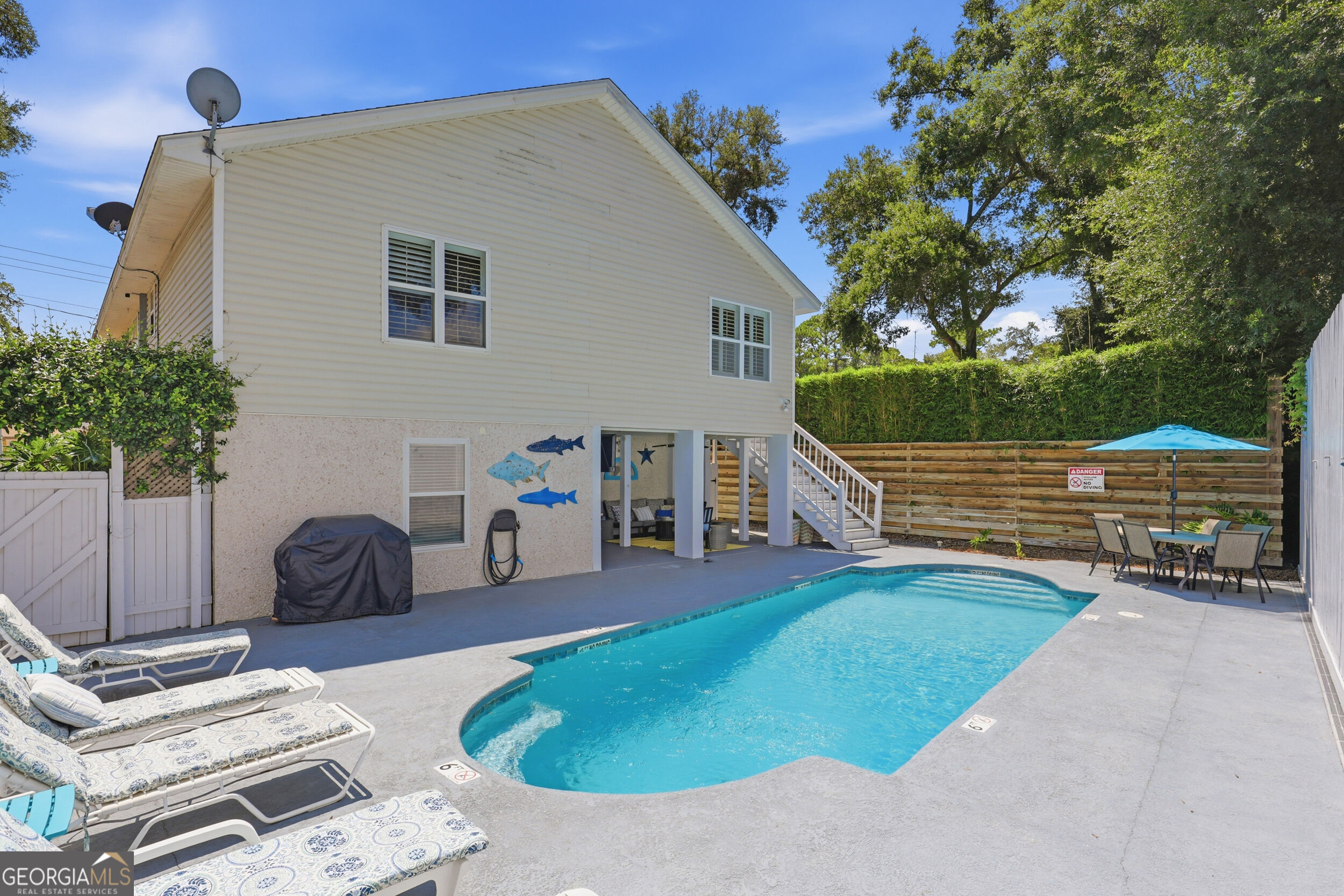 1007 Mallery Street Property Photo 2