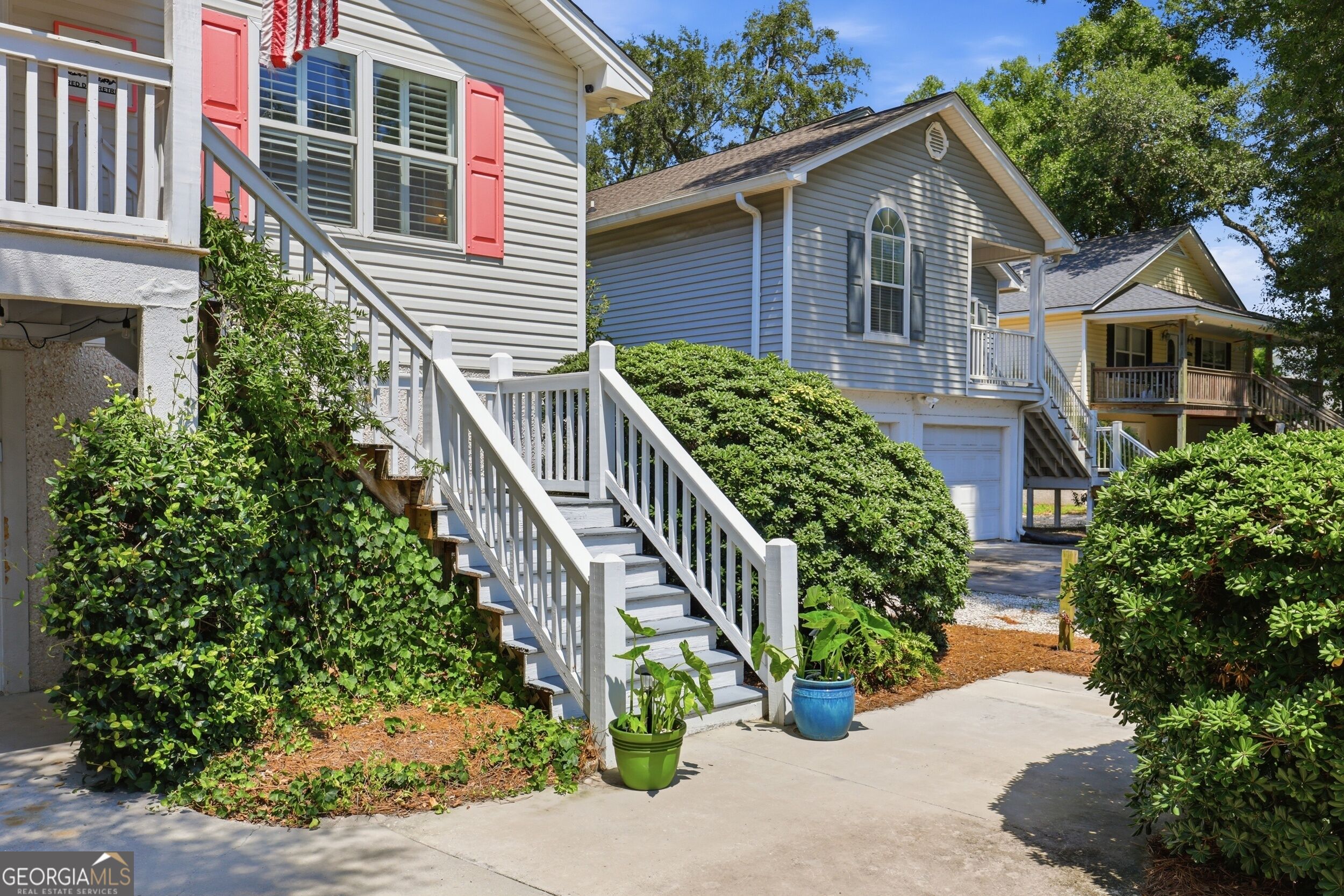 1007 Mallery Street Property Photo 5