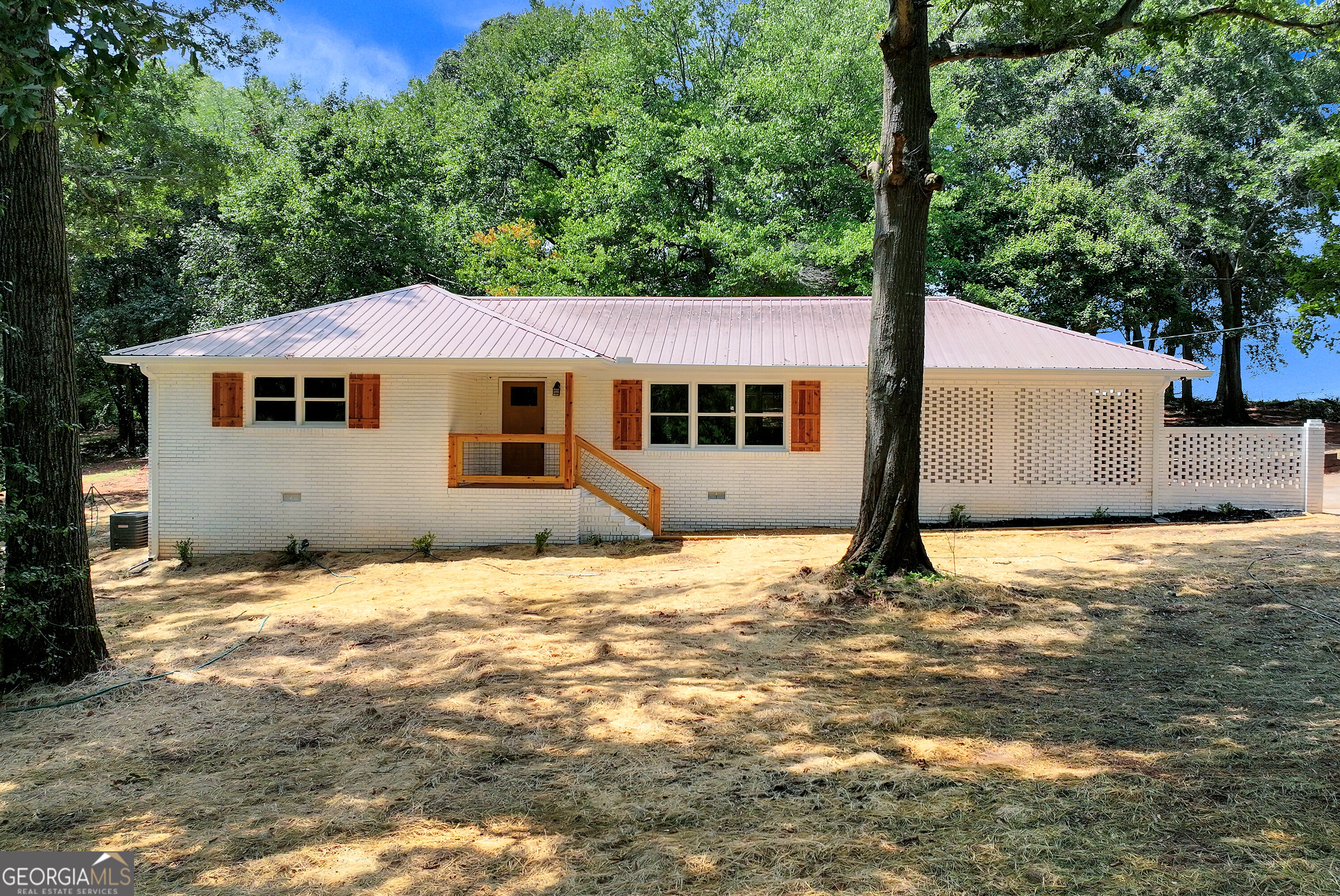 2357 Comer Road Property Photo 1