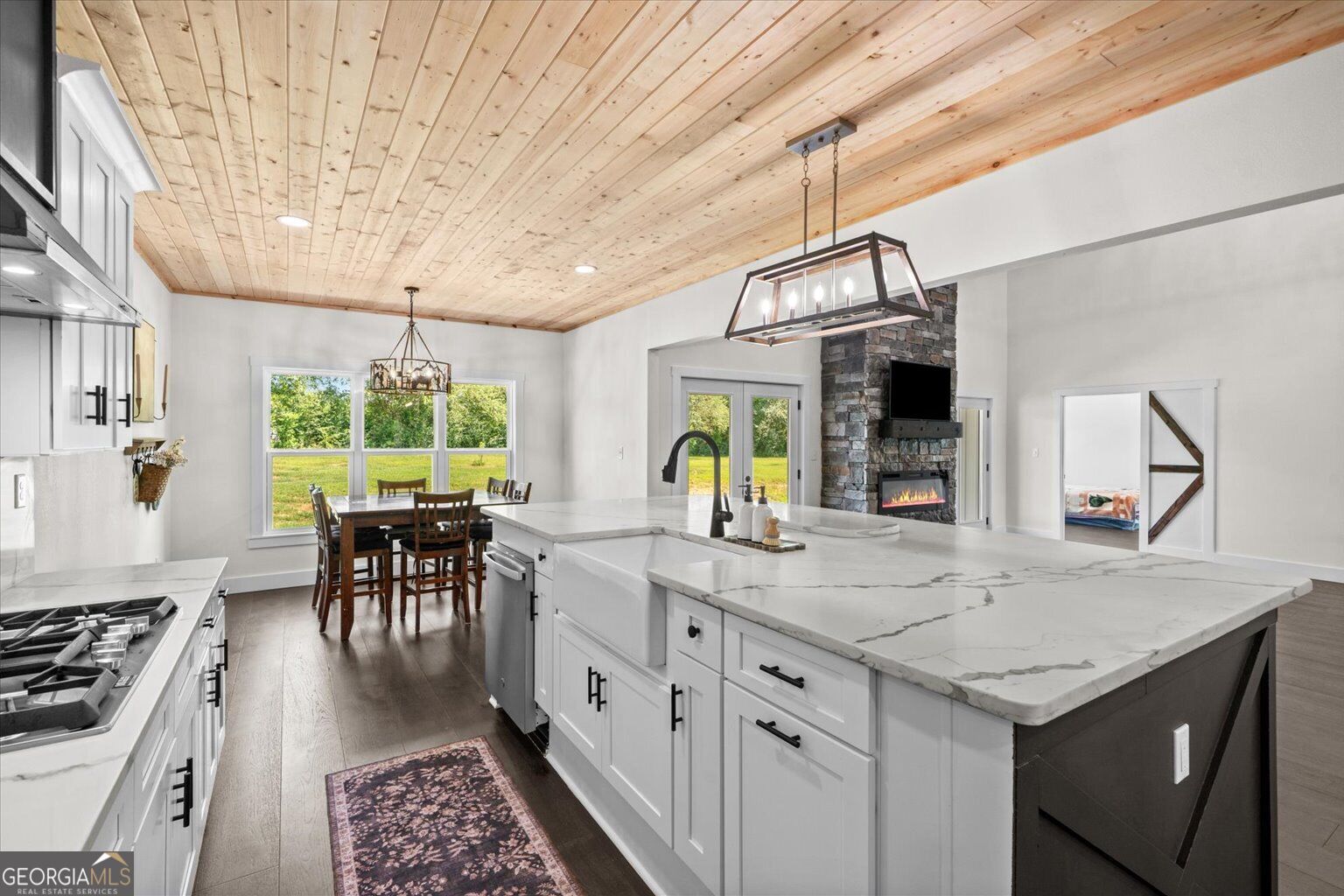 385 Wilson Road Property Photo 8